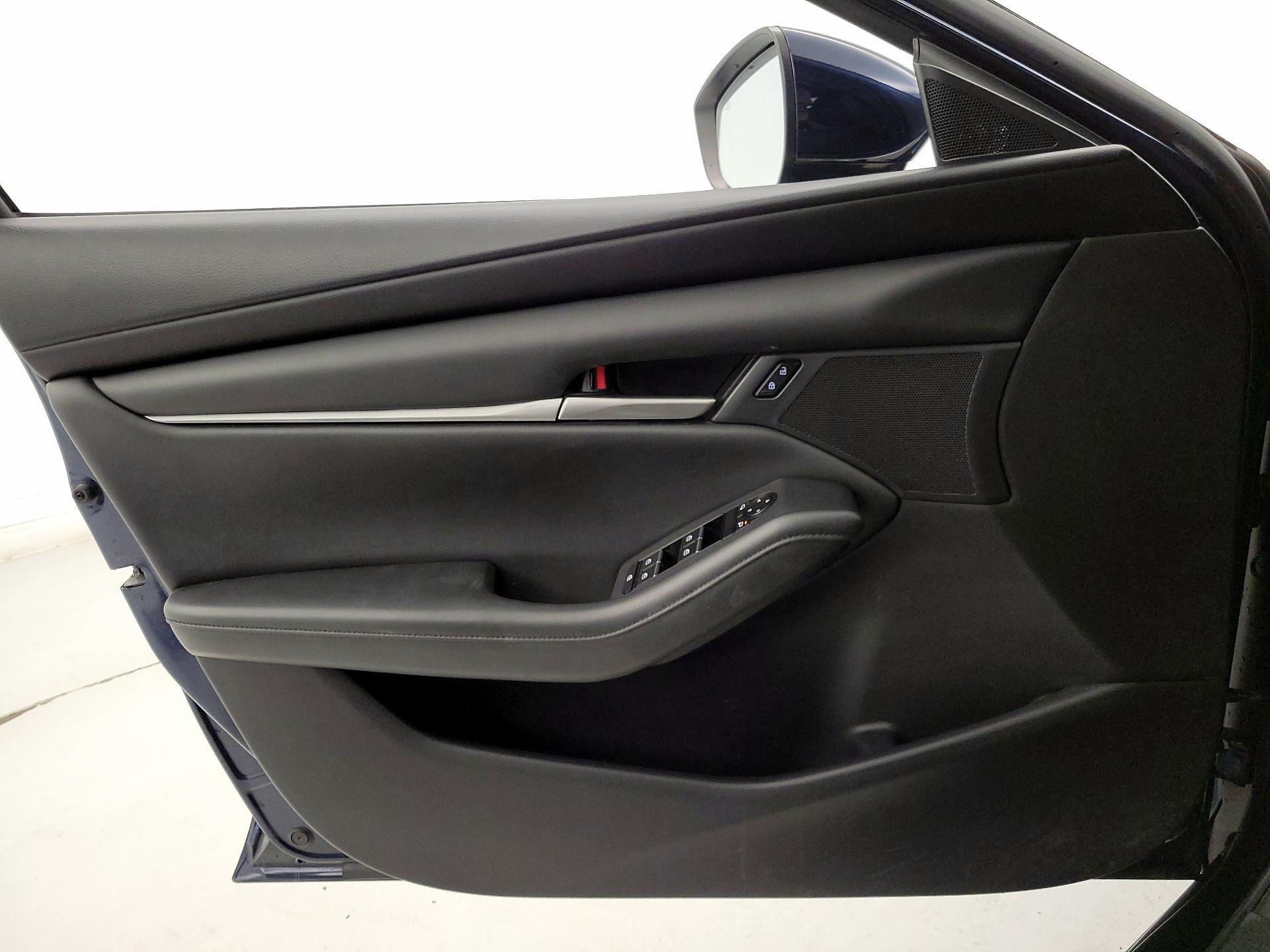 Thumbnail: 2022 Mazda Mazda3 - 12