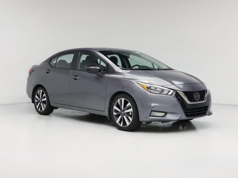 2020 Nissan Versa SR