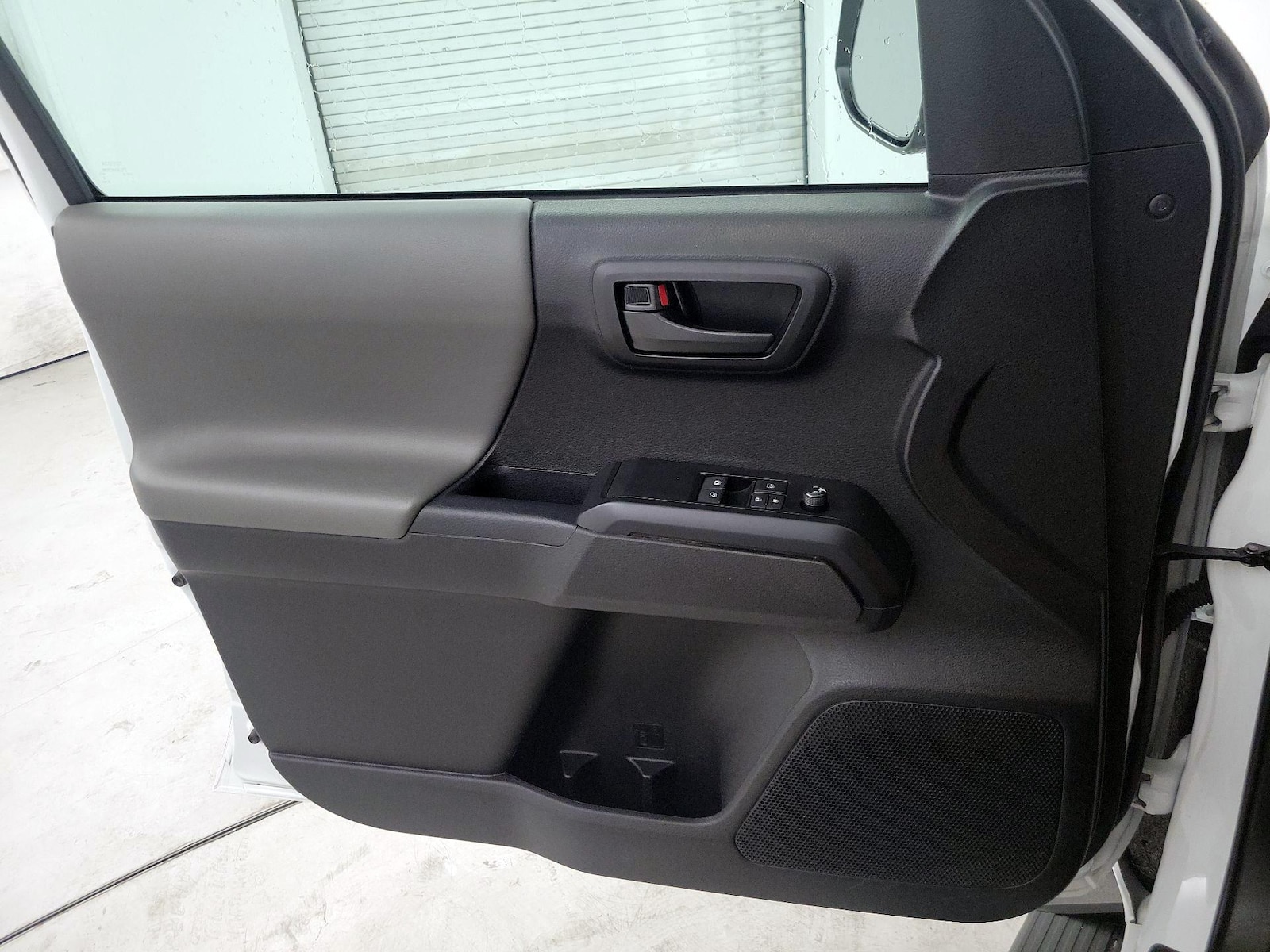 2023 Toyota Tacoma SR - Photo 13