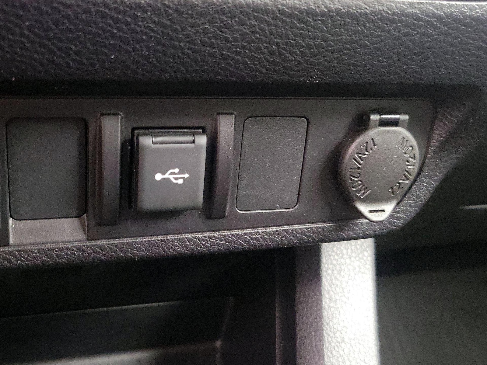 2023 Toyota Tacoma SR - Photo 19