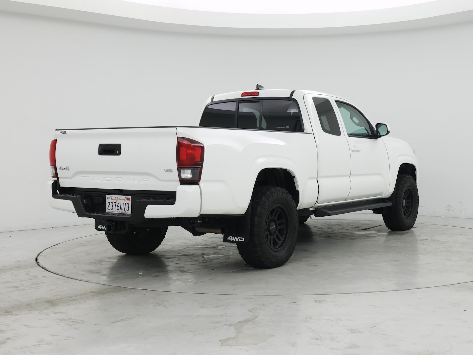 2023 Toyota Tacoma SR - Photo 9