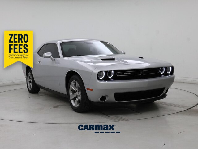 Silver 2019 Dodge Challenger Coupe Rear-Wheel Drive Automatic