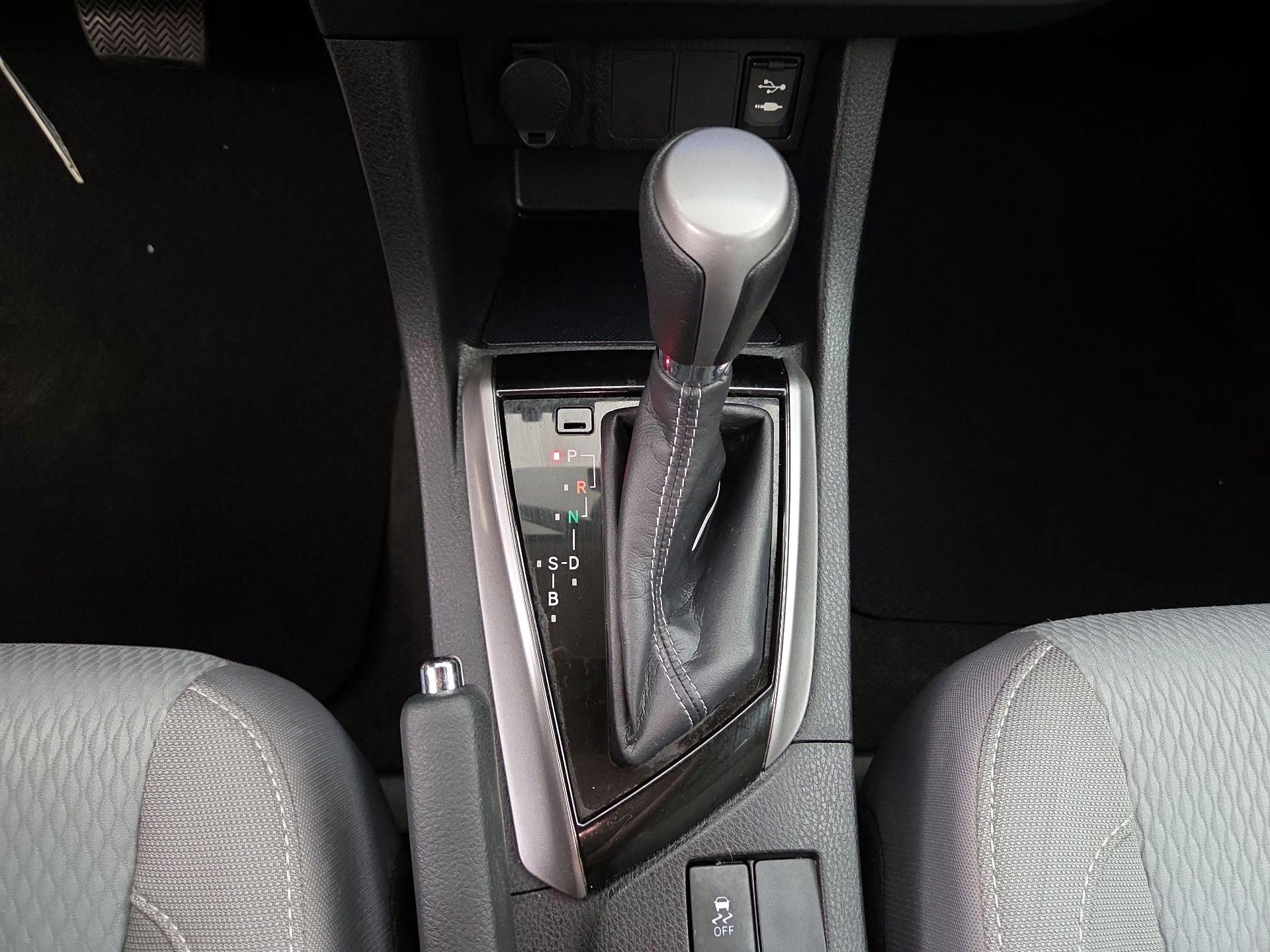 Thumbnail: 2016 Toyota Corolla - 17