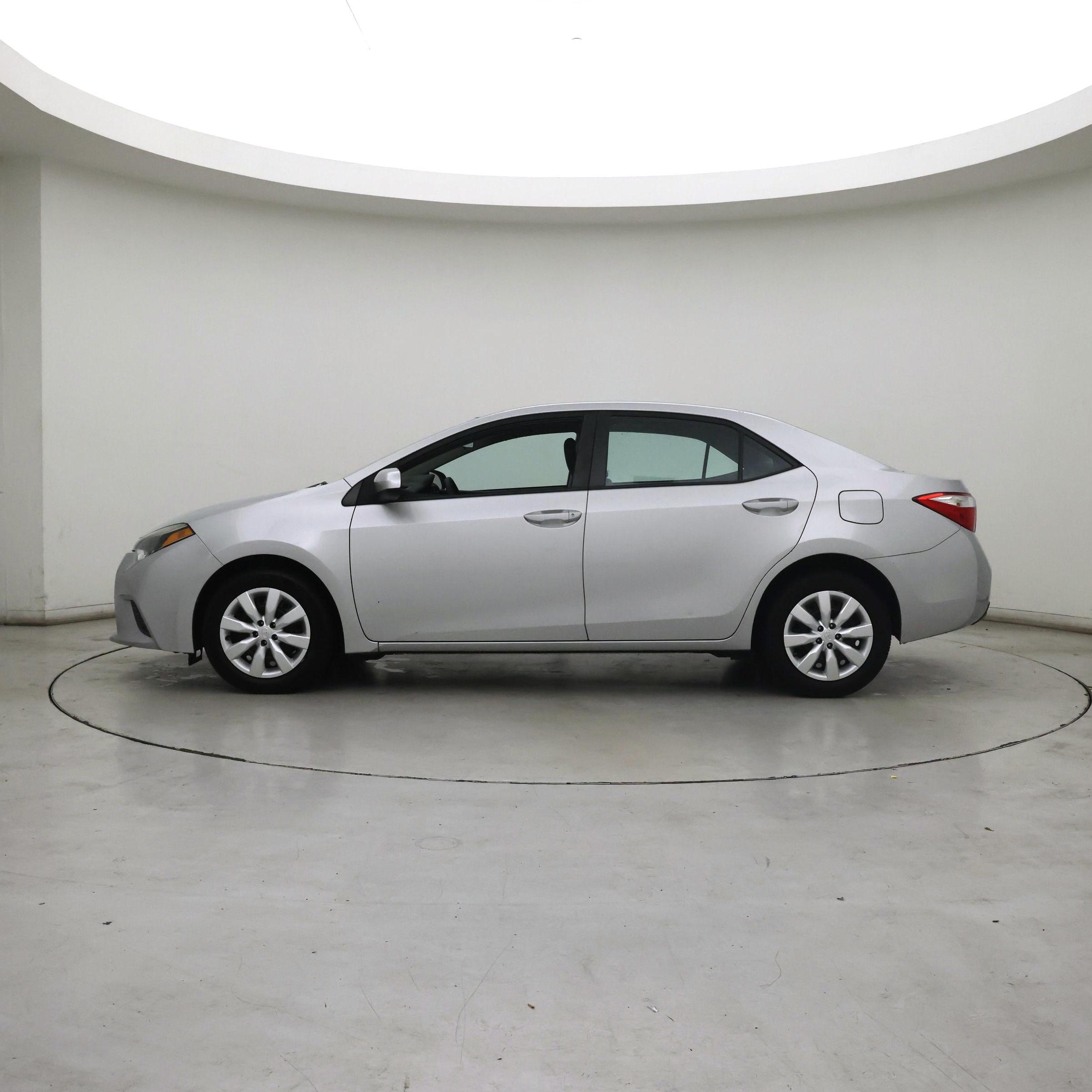 Thumbnail: 2016 Toyota Corolla - 3