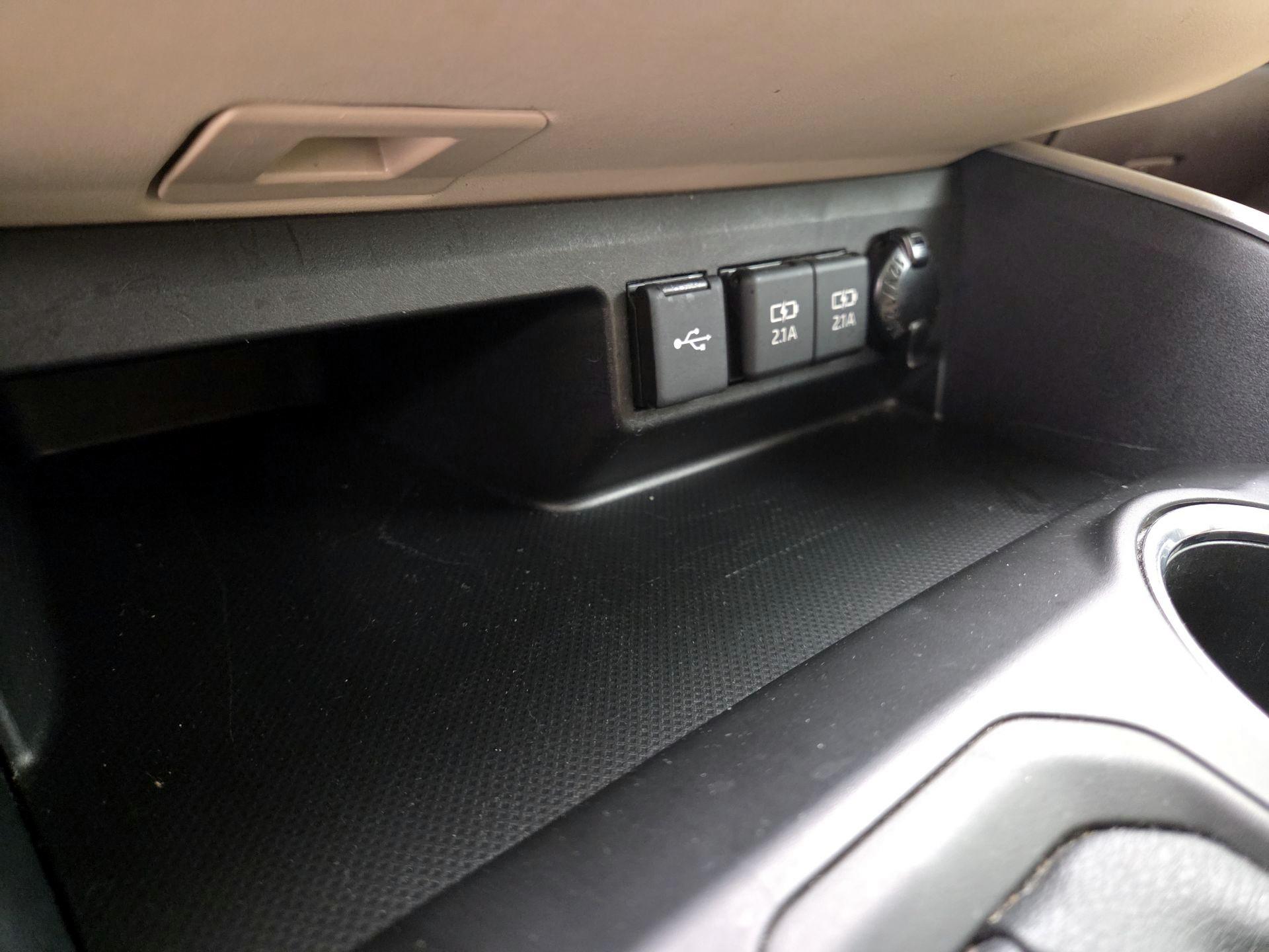 Thumbnail: 2021 Toyota Highlander - 18