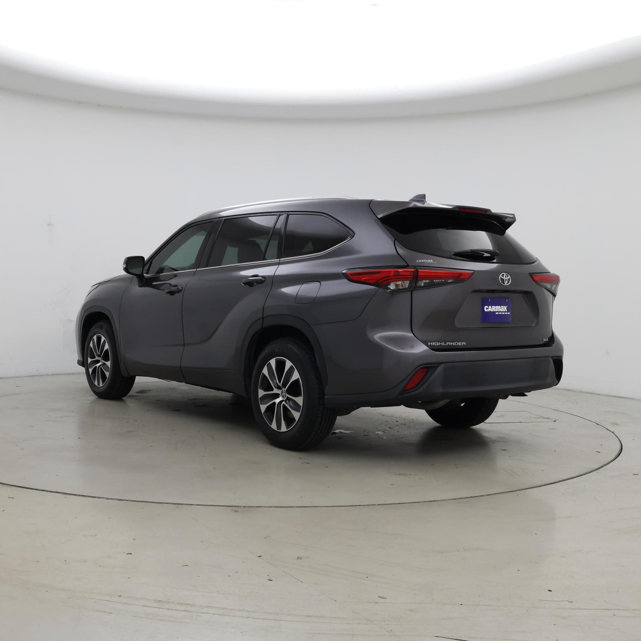 Thumbnail: 2021 Toyota Highlander - 2