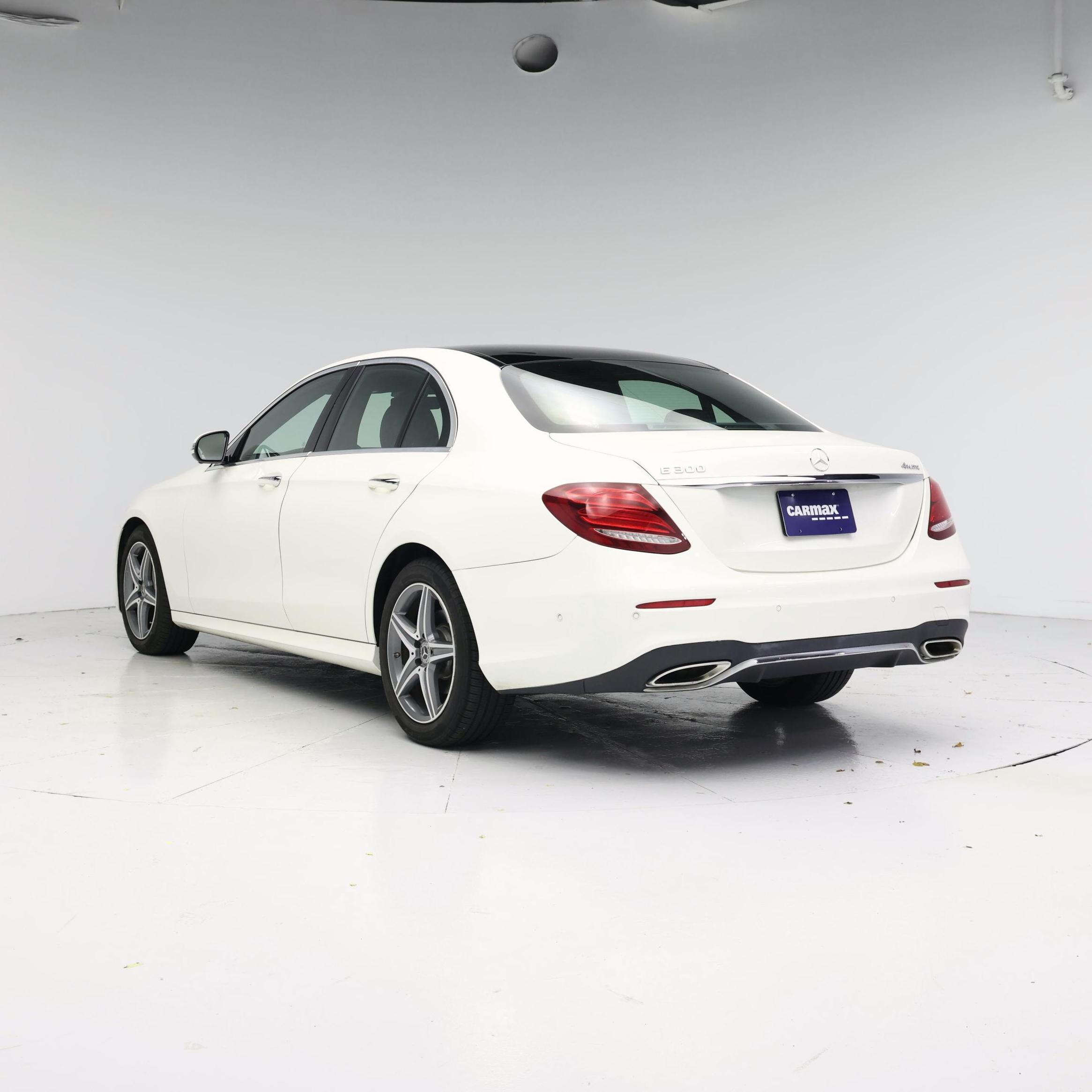 Thumbnail: 2019 Mercedes-Benz E-Class - 2