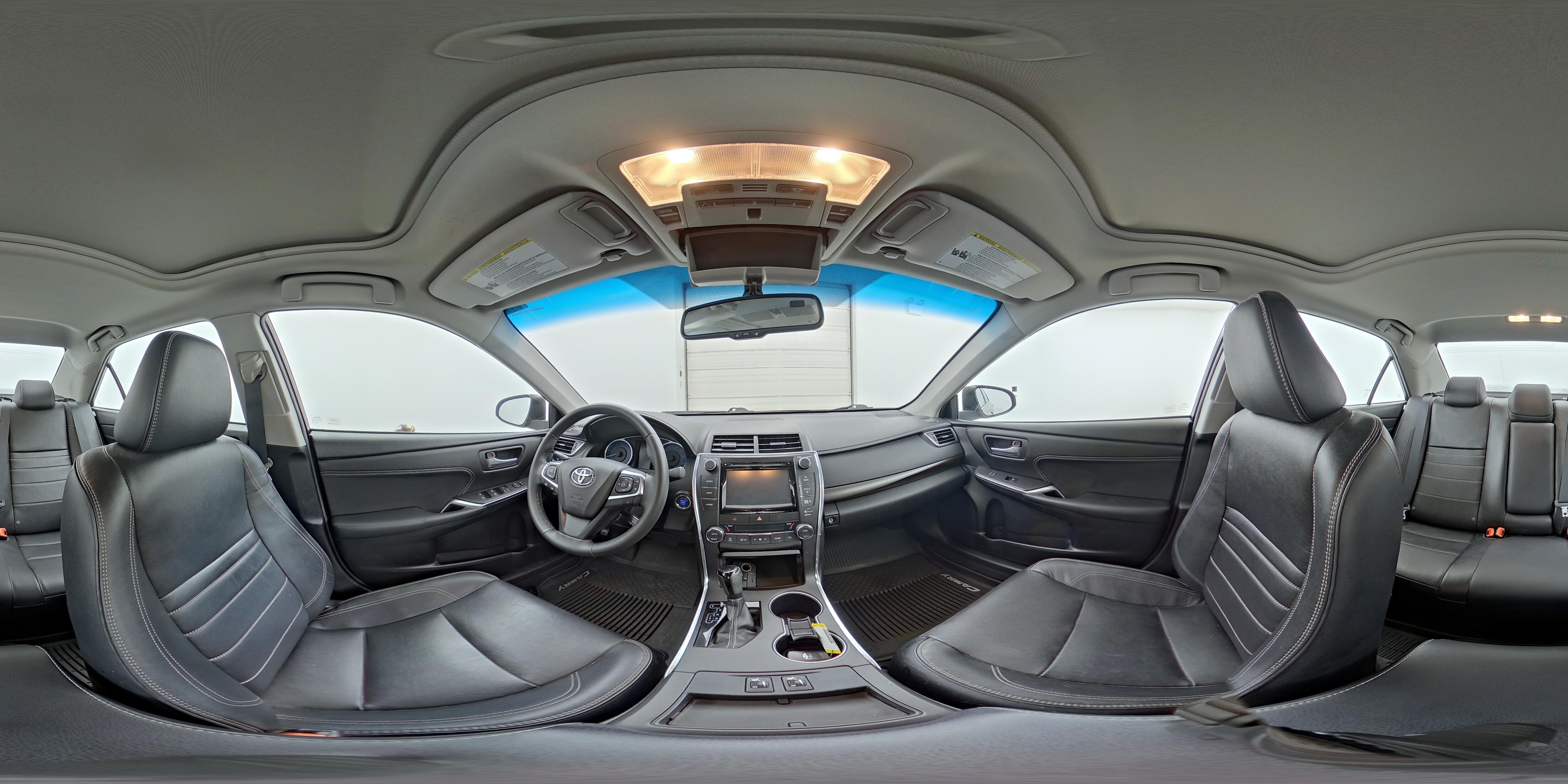 2016 Toyota Camry XLE - Photo 25