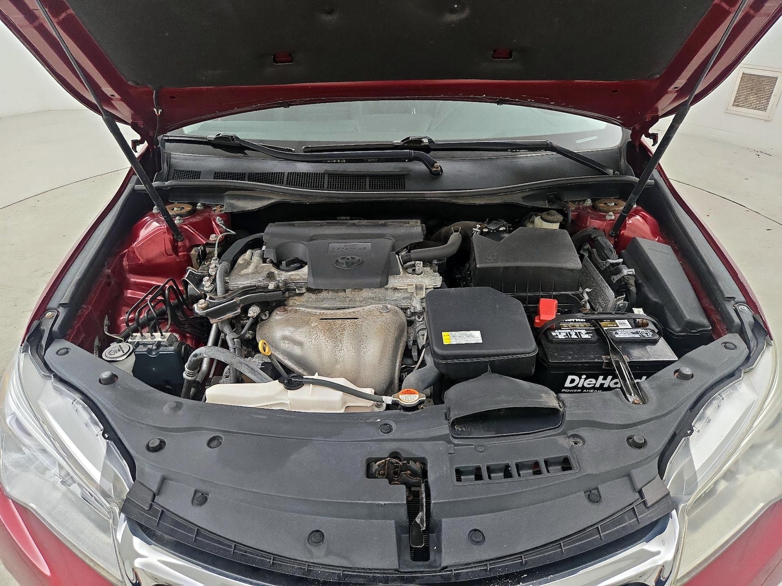 2016 Toyota Camry XLE - Photo 23