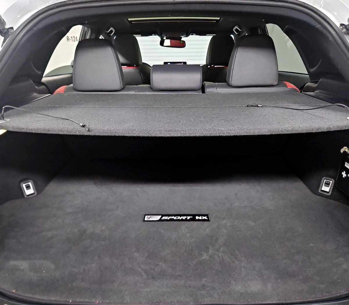 Trunk/Cargo (Seats Up)