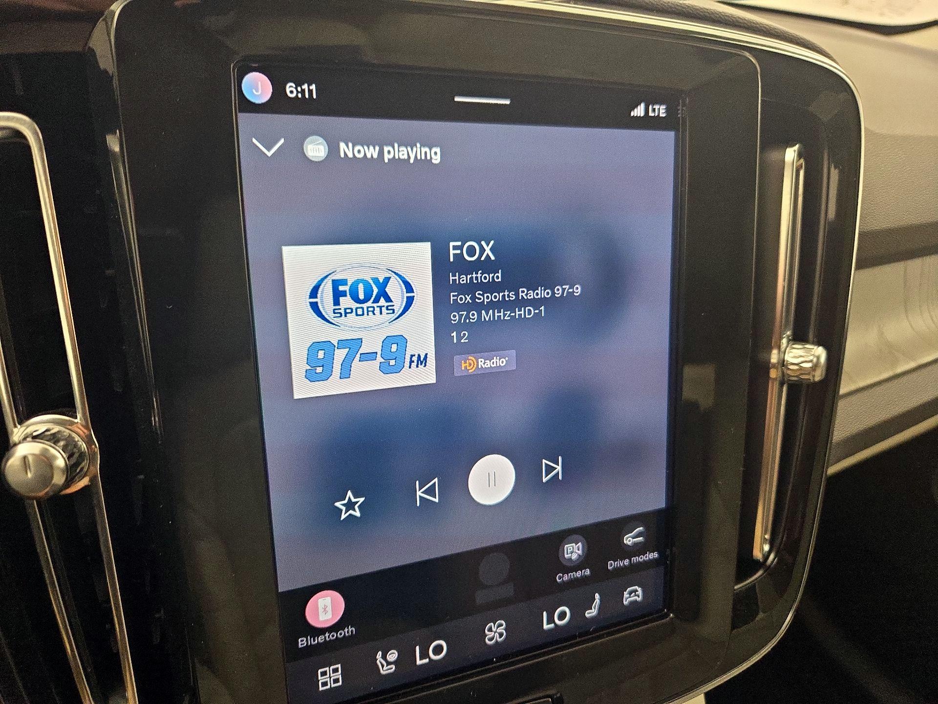 Thumbnail: 2025 Volvo XC40 - 15