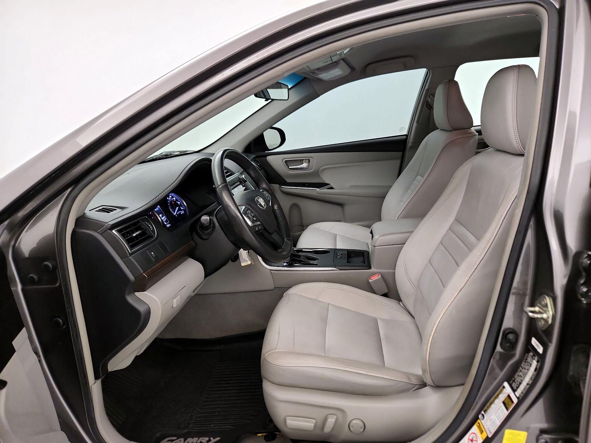 Thumbnail: 2016 Toyota Camry - 11