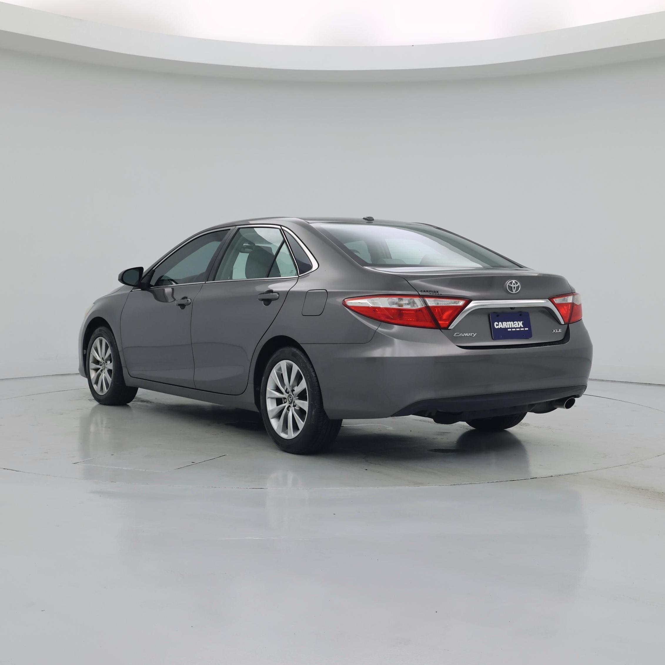 Thumbnail: 2016 Toyota Camry - 2