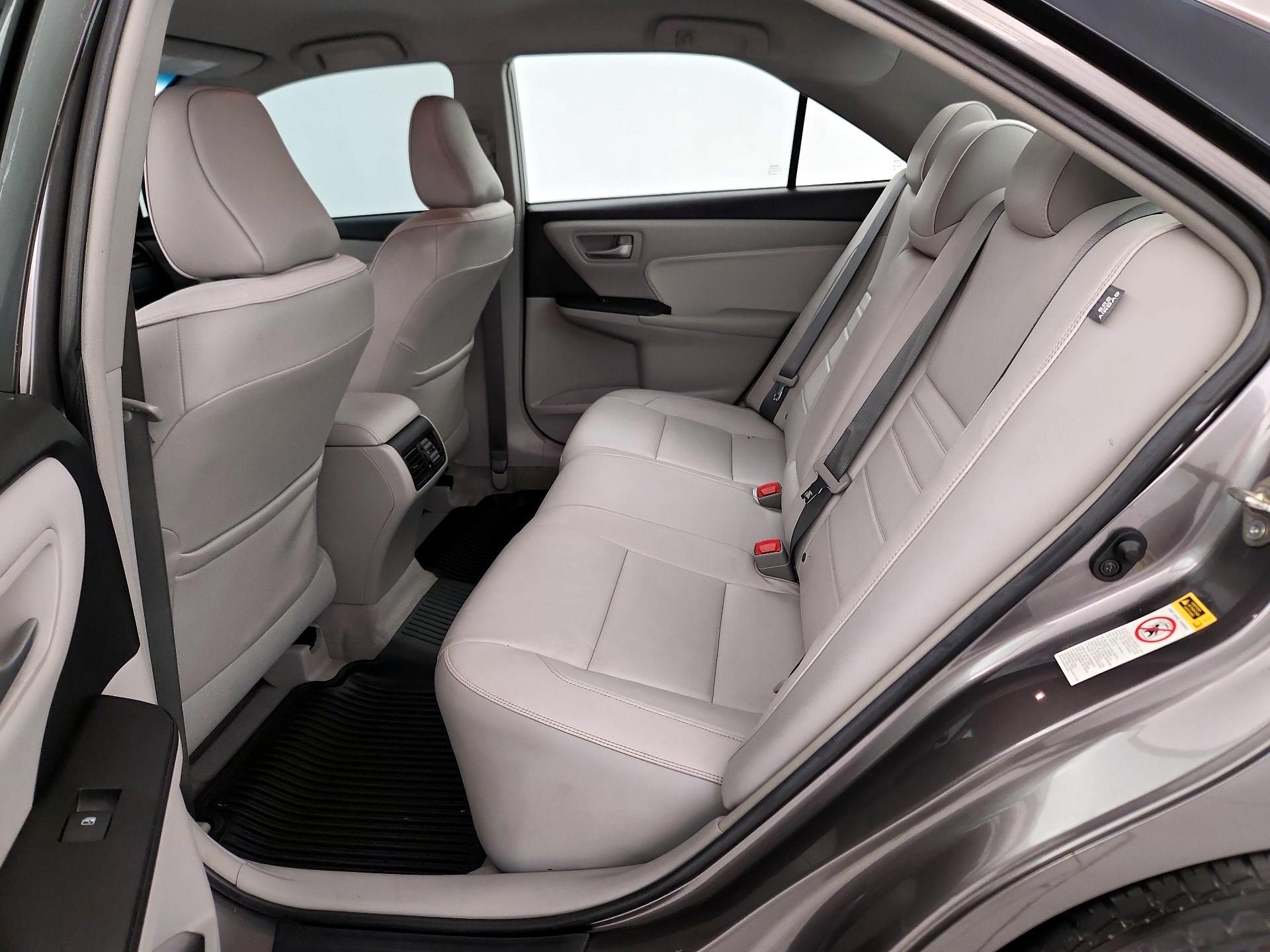 Thumbnail: 2016 Toyota Camry - 19