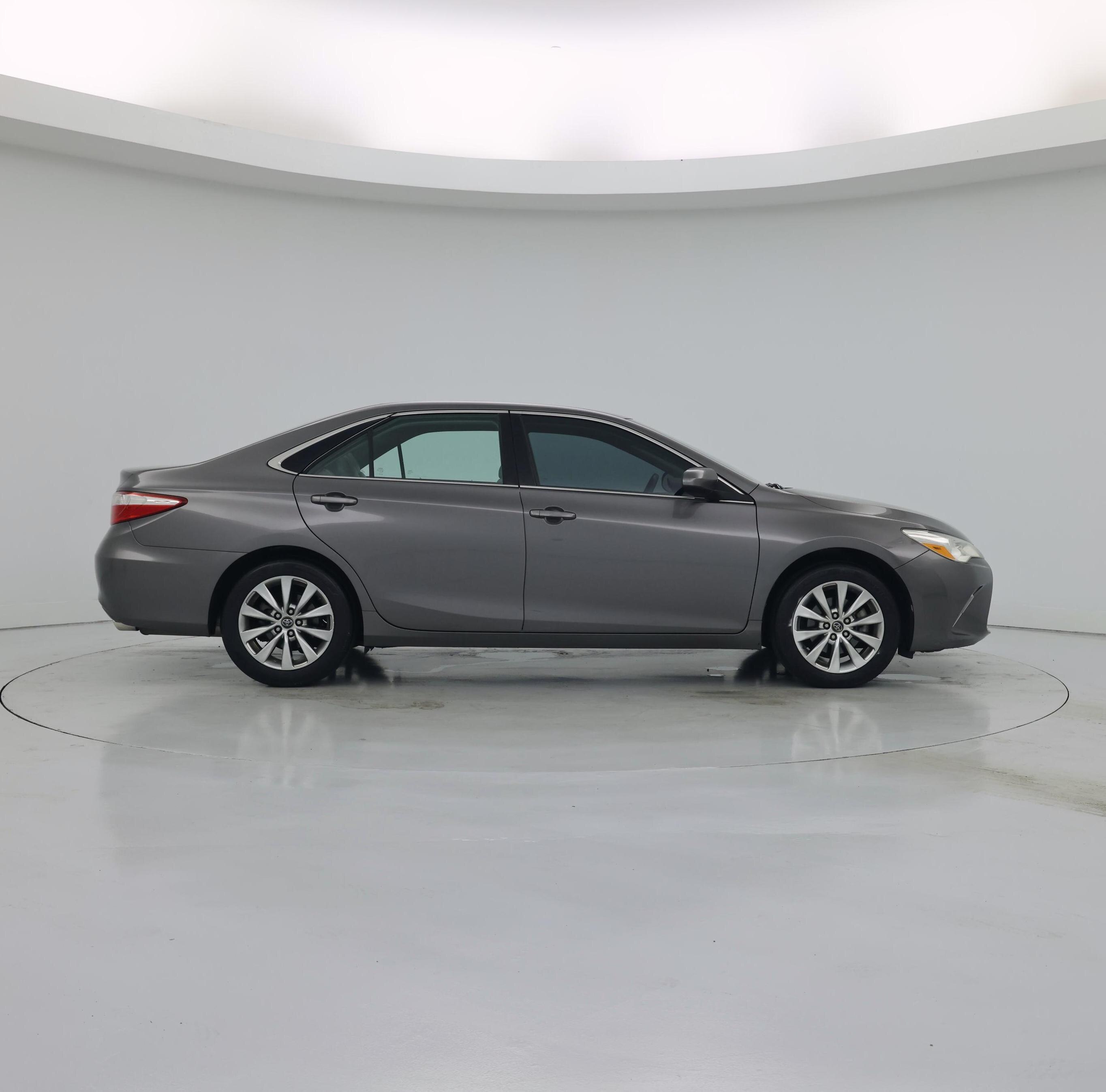 Thumbnail: 2016 Toyota Camry - 7