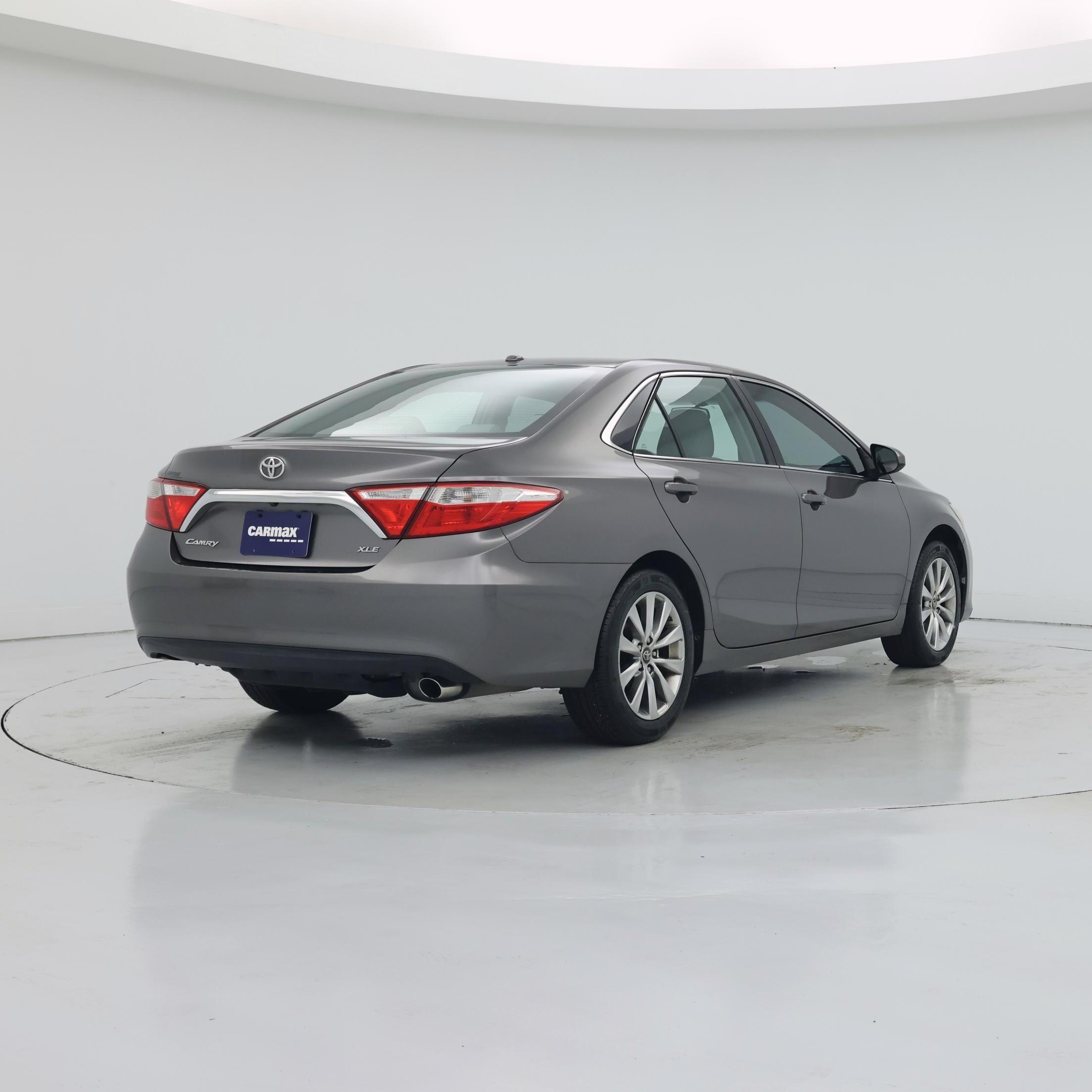 Thumbnail: 2016 Toyota Camry - 8