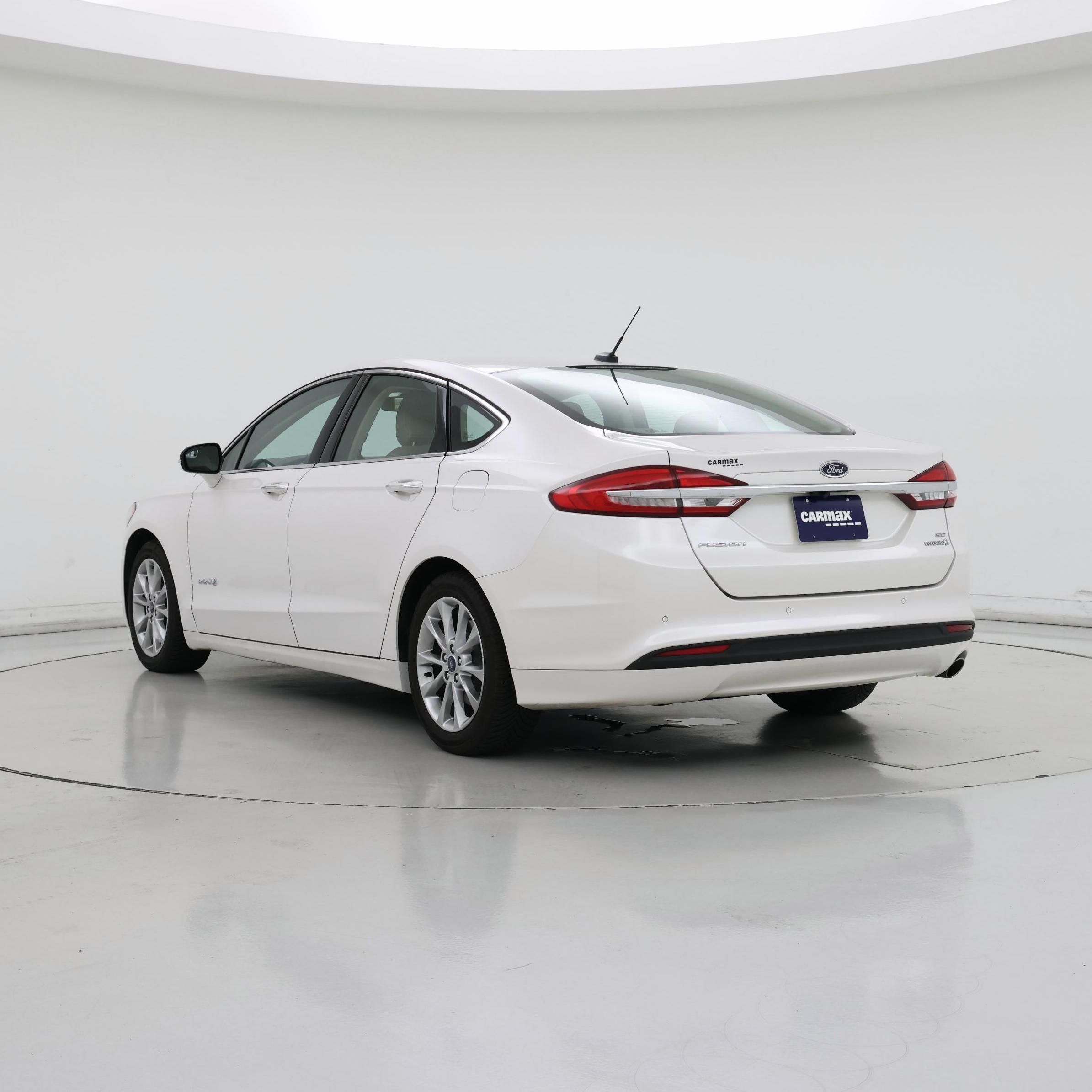 Thumbnail: 2017 Ford Fusion - 2