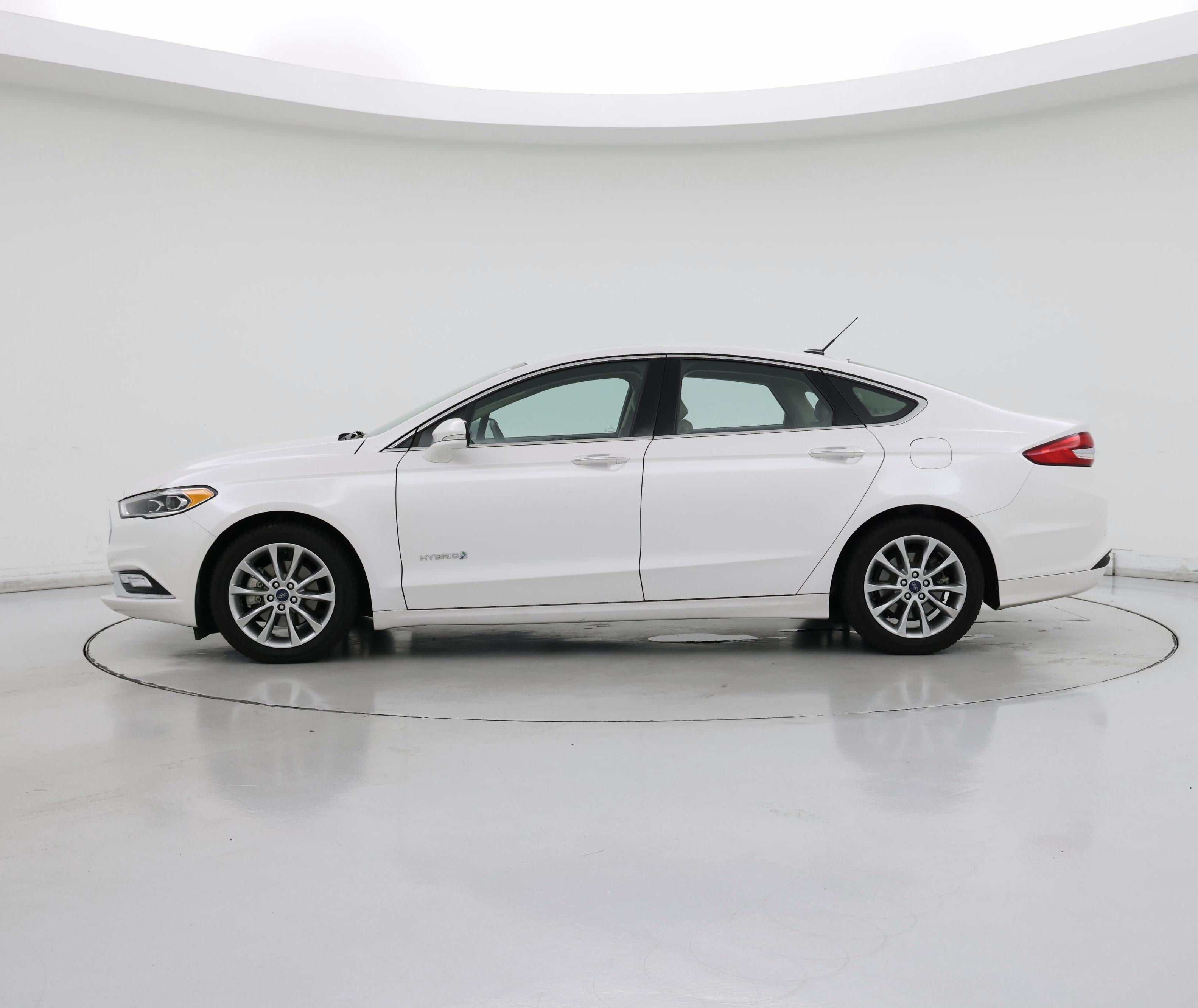Thumbnail: 2017 Ford Fusion - 3