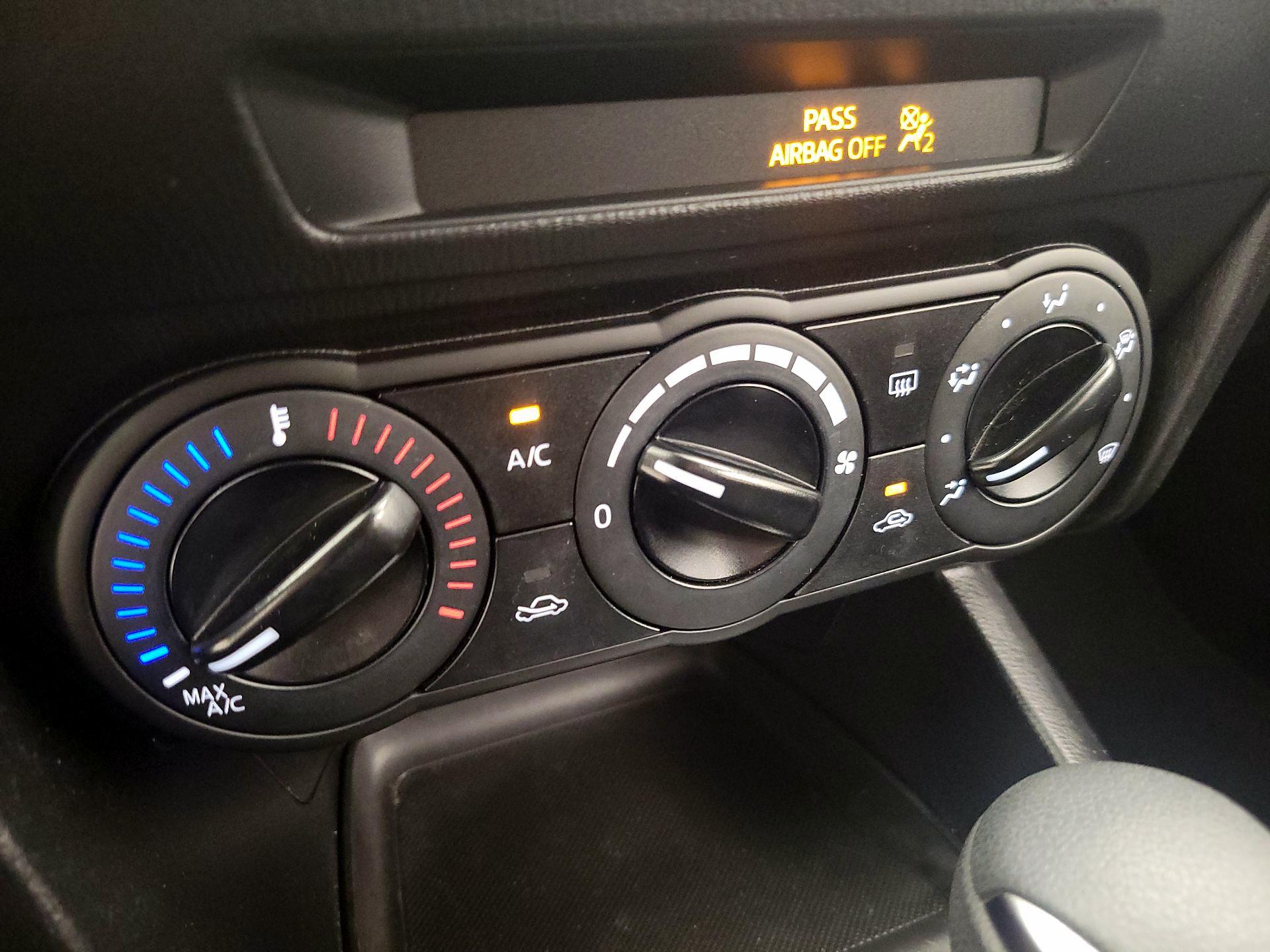 Thumbnail: 2016 Mazda Mazda3 - 16