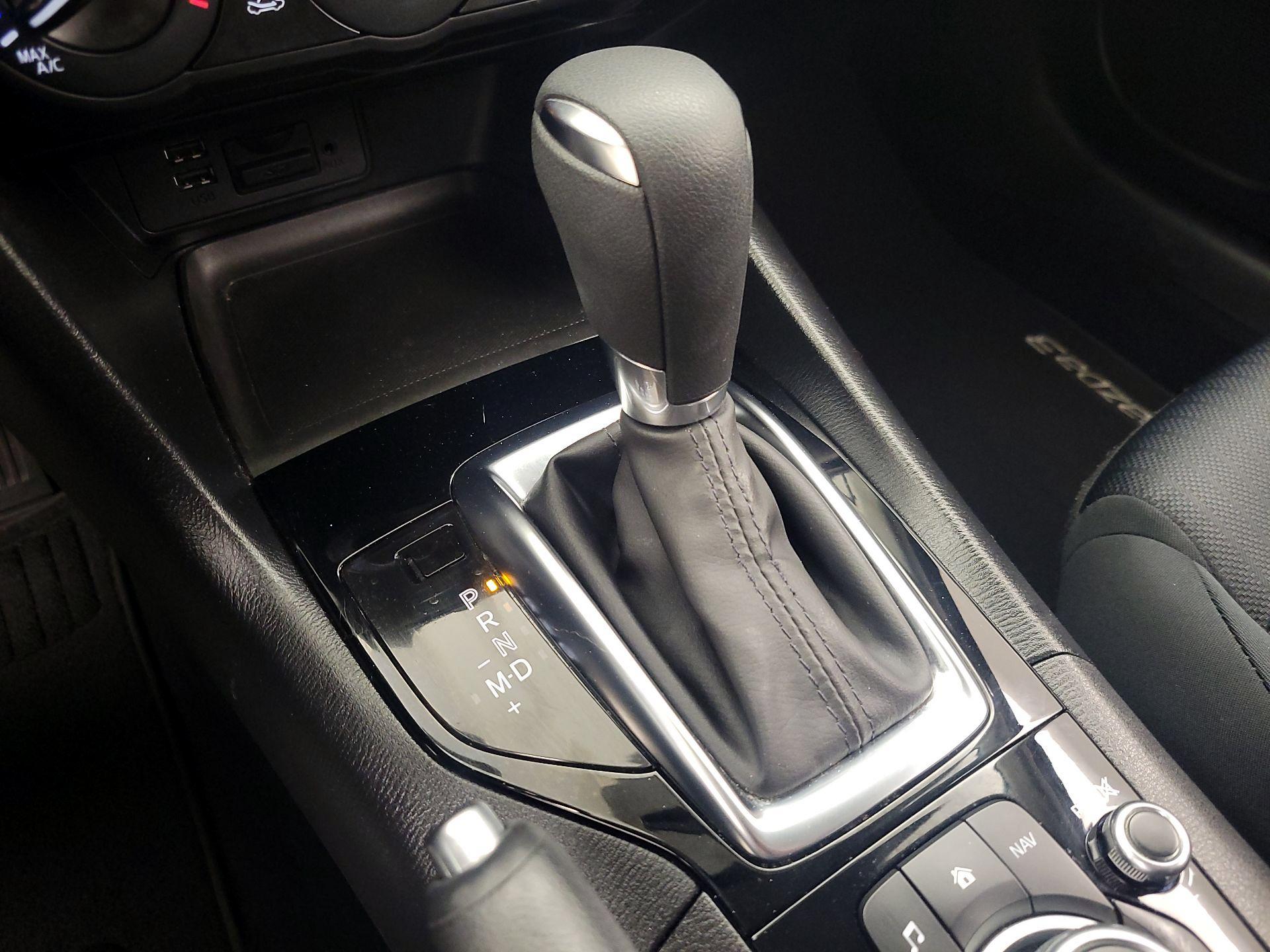 Thumbnail: 2016 Mazda Mazda3 - 17