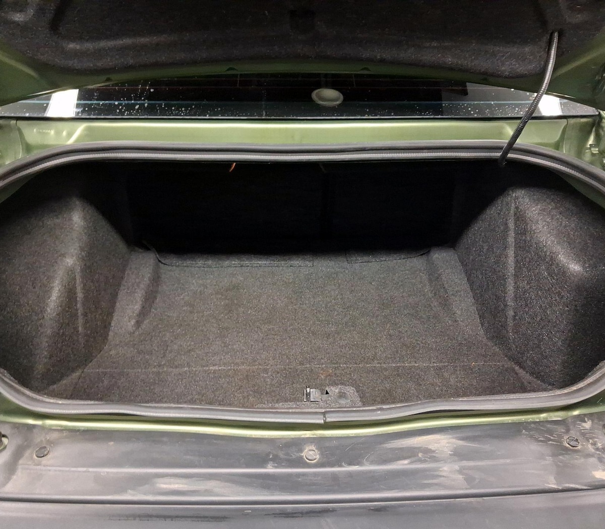 Trunk/Cargo (Seats Up)