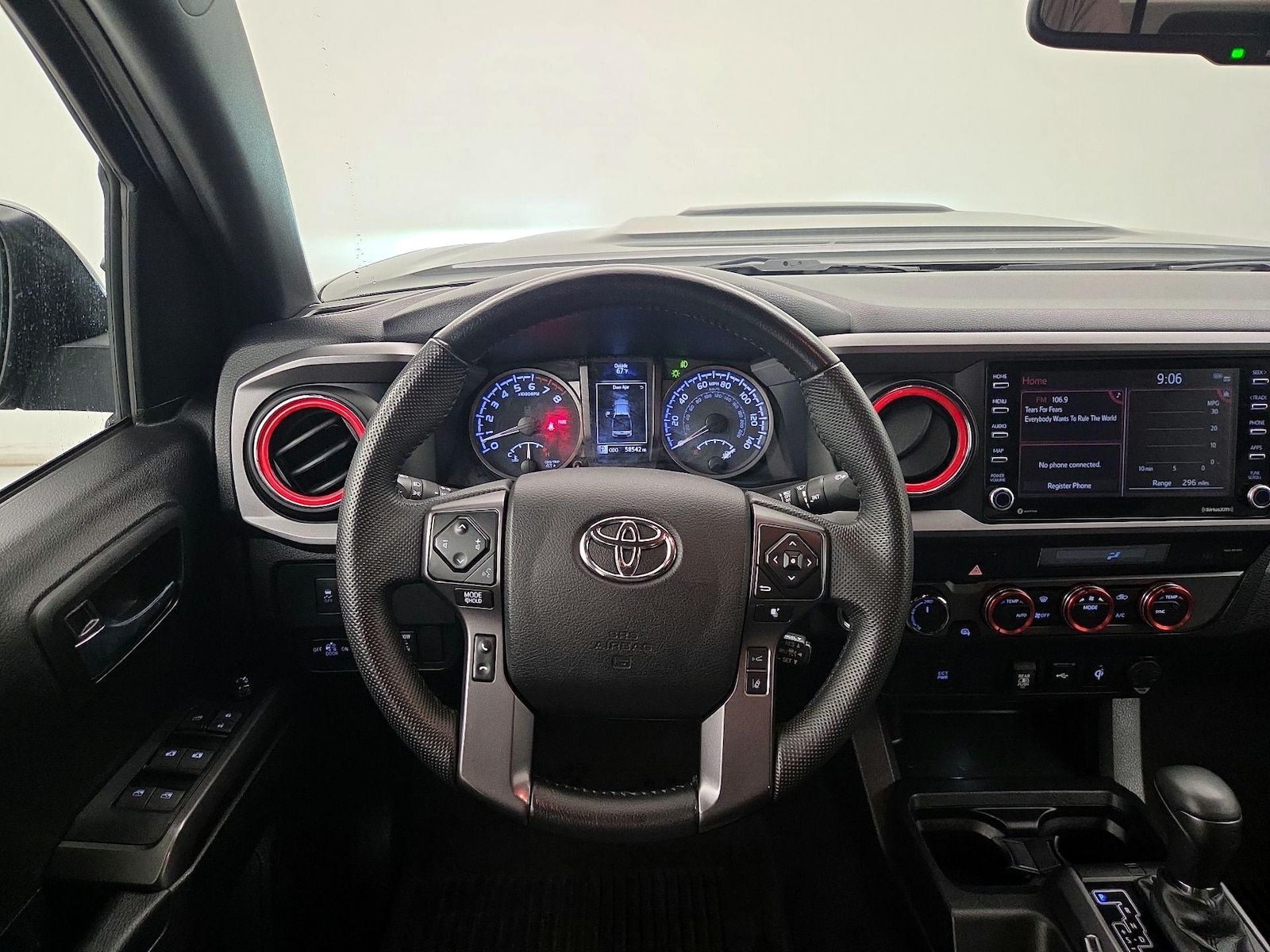 2022 Toyota Tacoma TRD Sport - Photo 11
