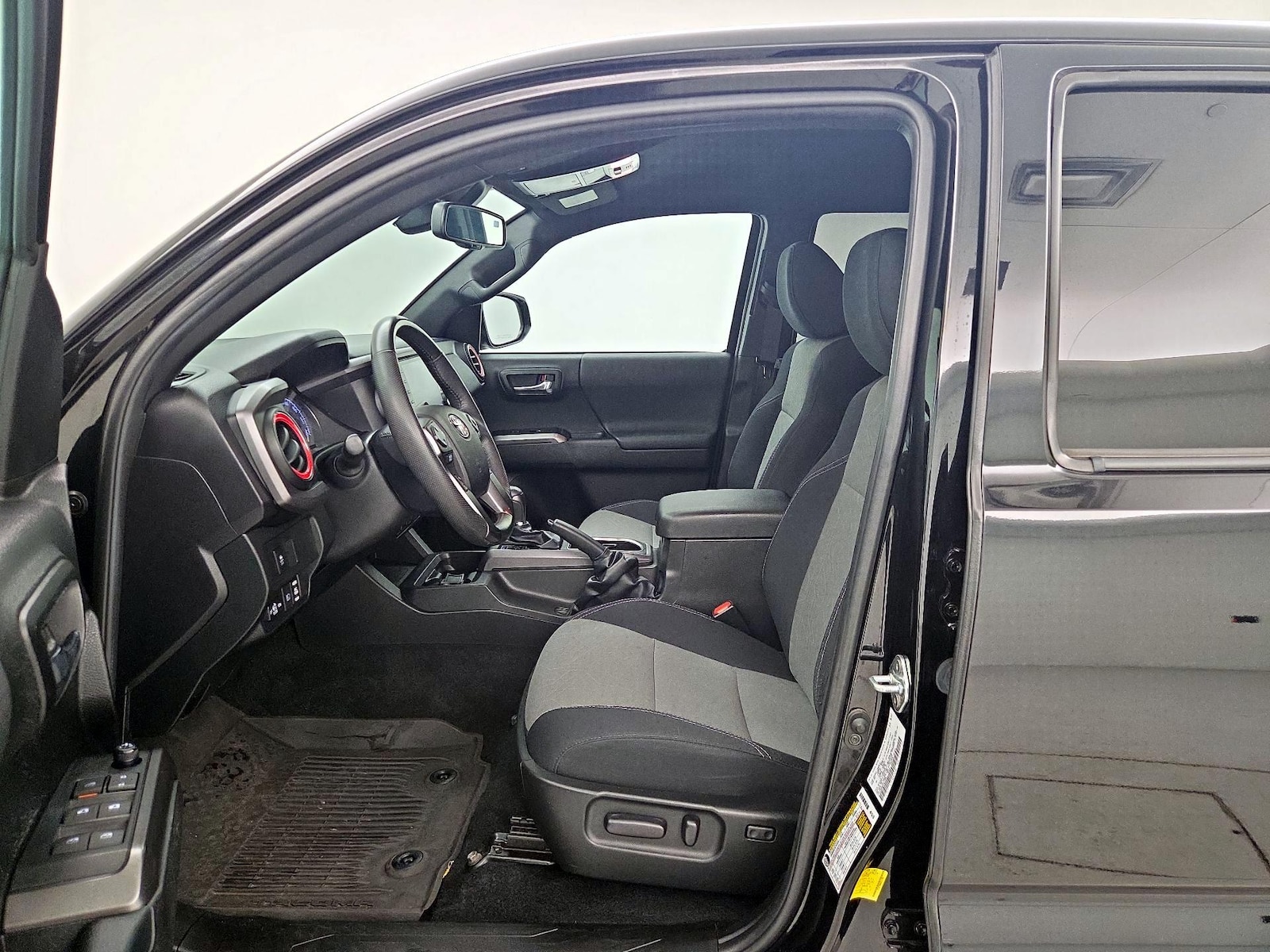 2022 Toyota Tacoma TRD Sport - Photo 12