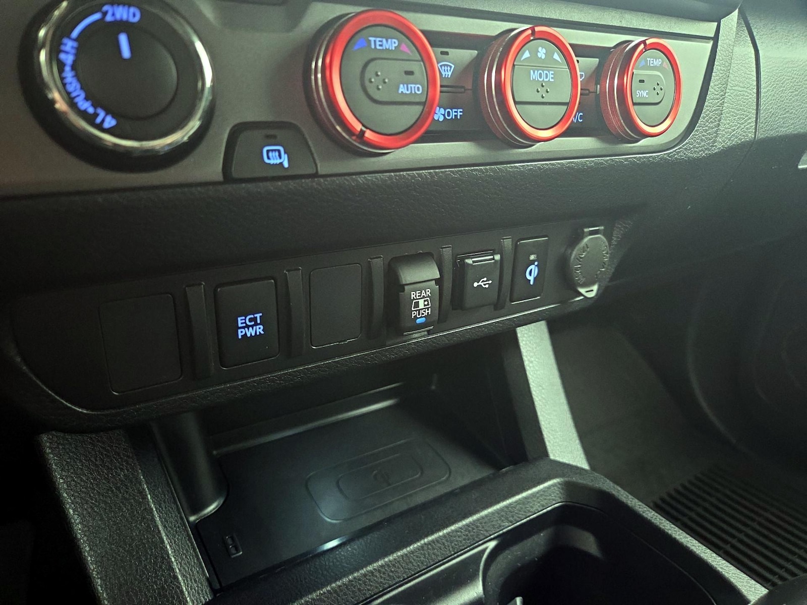 2022 Toyota Tacoma TRD Sport - Photo 19