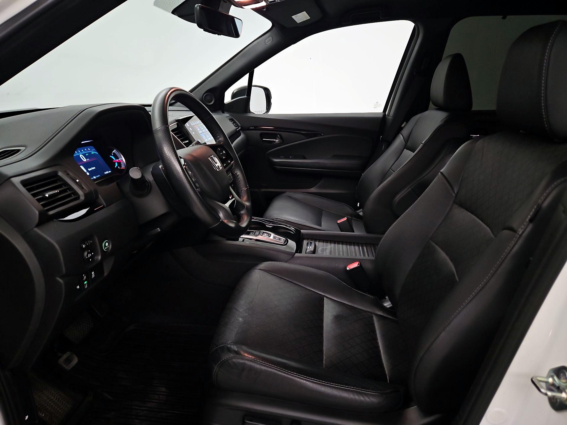 Thumbnail: 2019 Honda Passport - 11