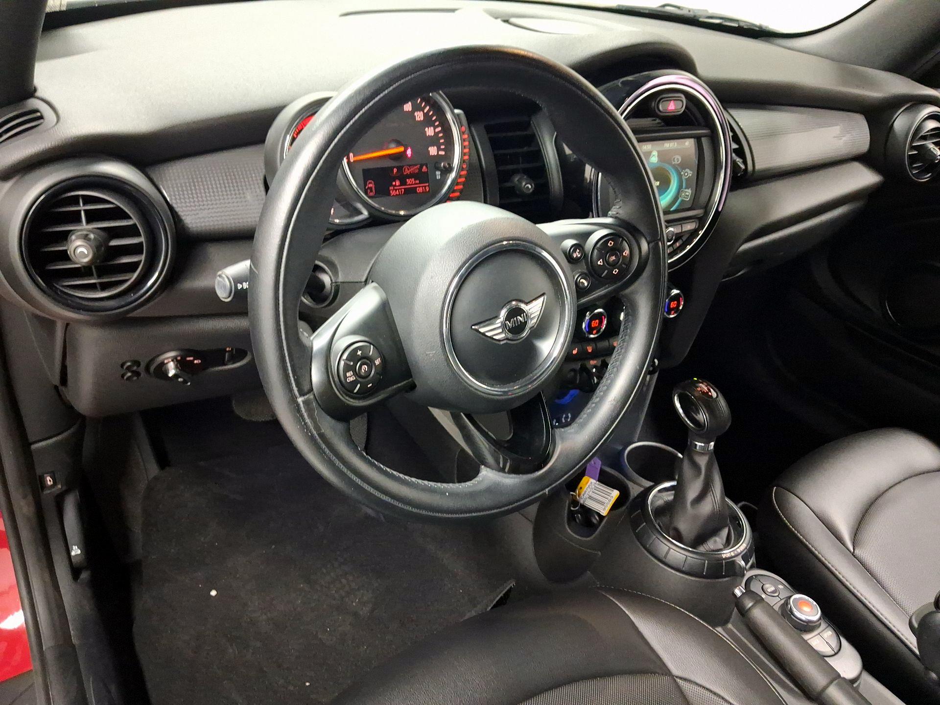 Thumbnail: 2017 MINI Cooper - 8