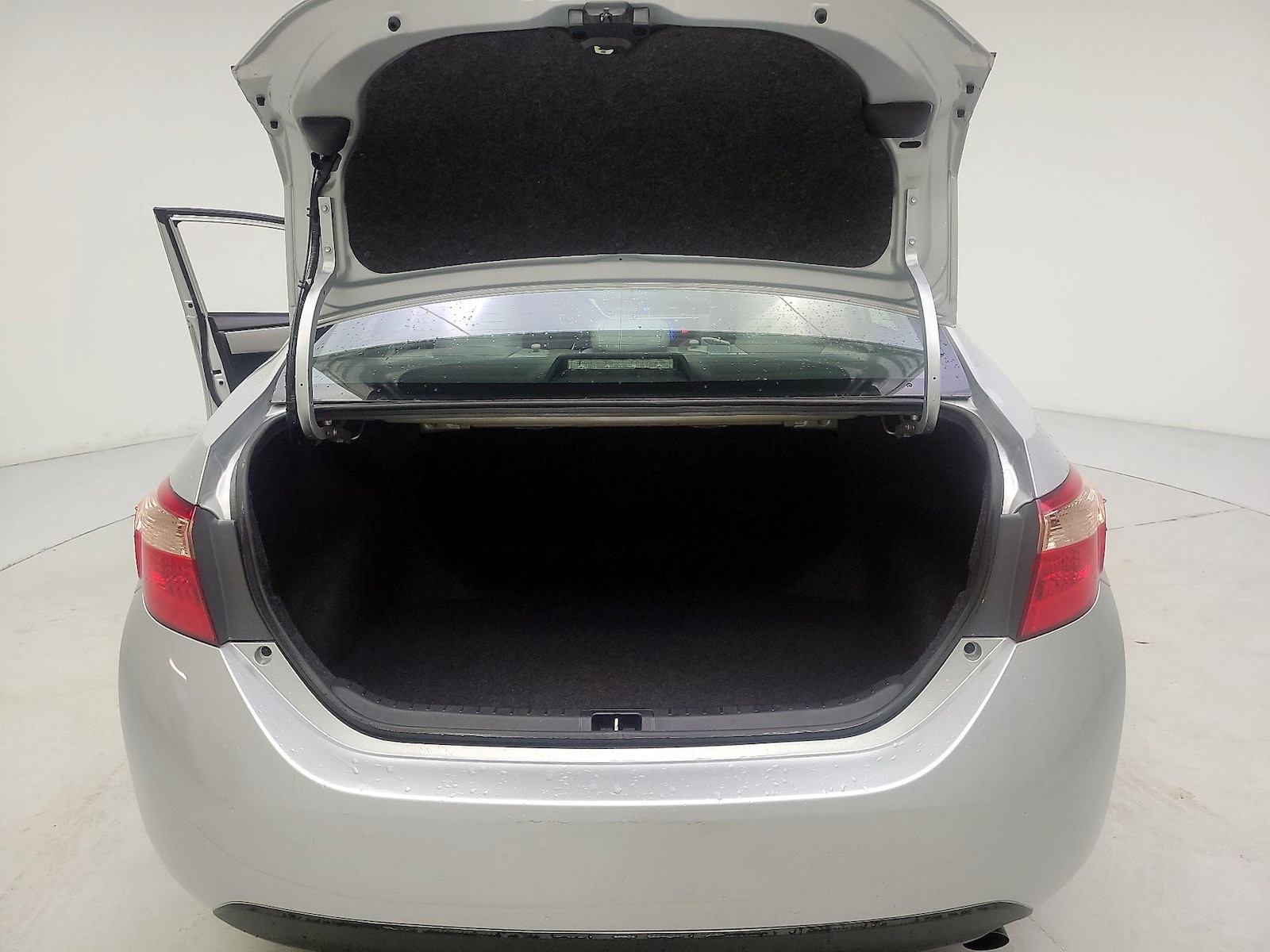 2018 Toyota Corolla LE - Photo 21