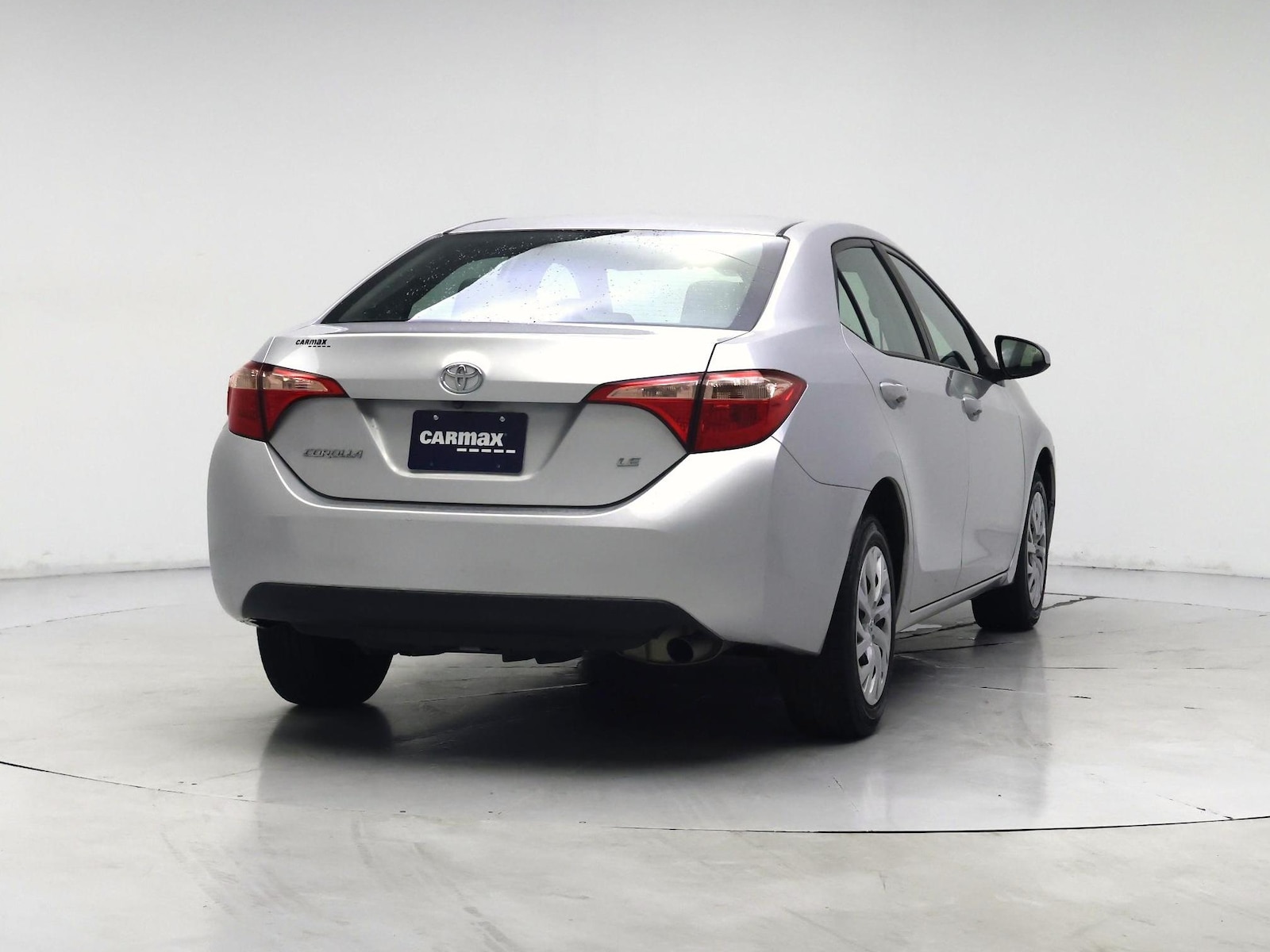 2018 Toyota Corolla LE - Photo 9