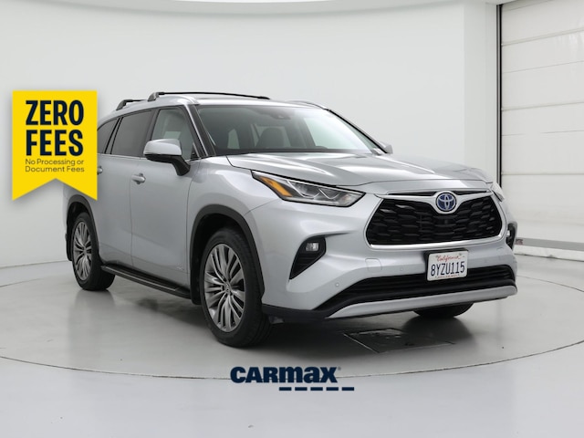 Silver 2022 Toyota Highlander Hybrid SUV / Crossover All-Wheel Drive Automatic