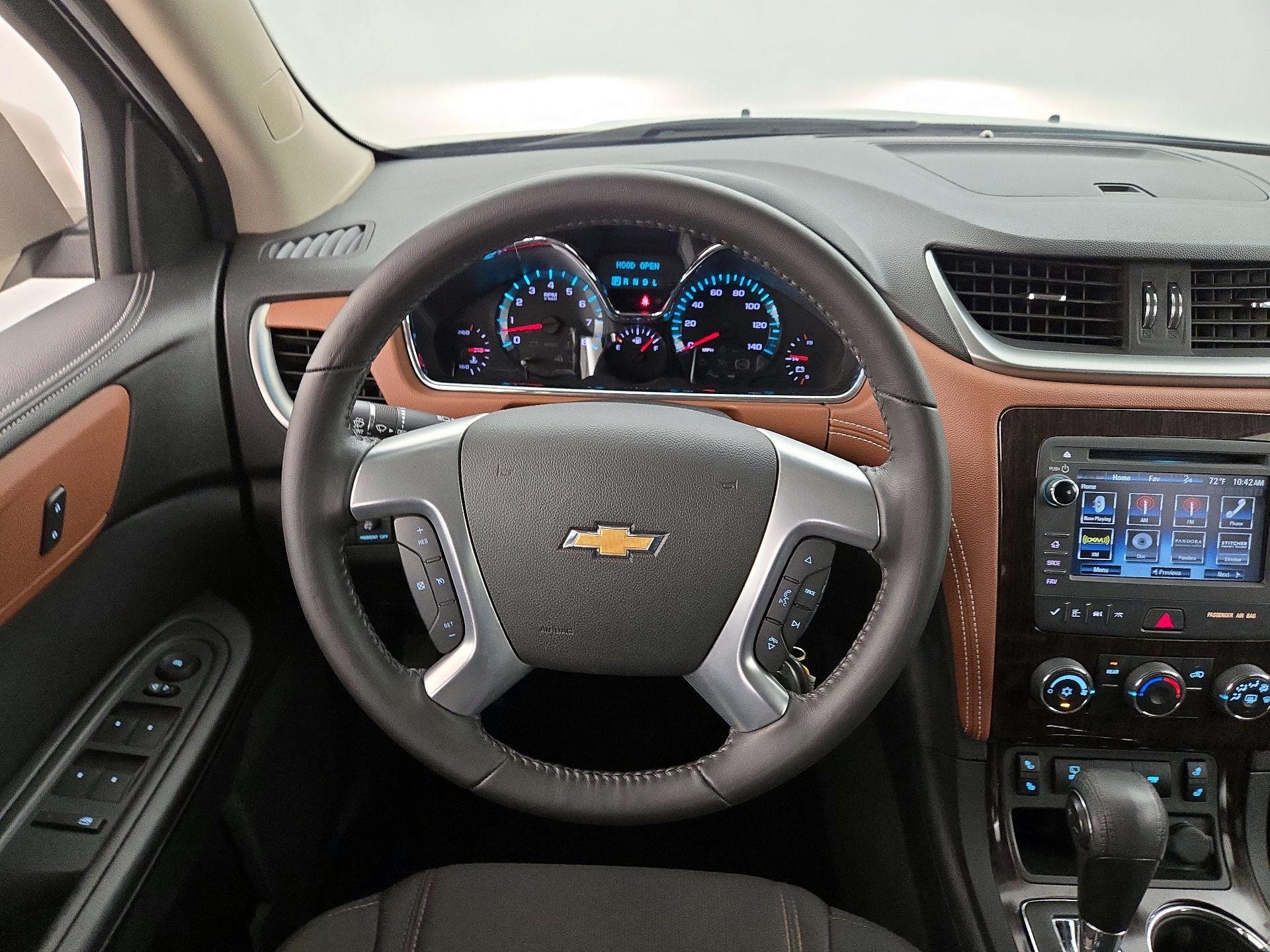 Thumbnail: 2016 Chevrolet Traverse - 10