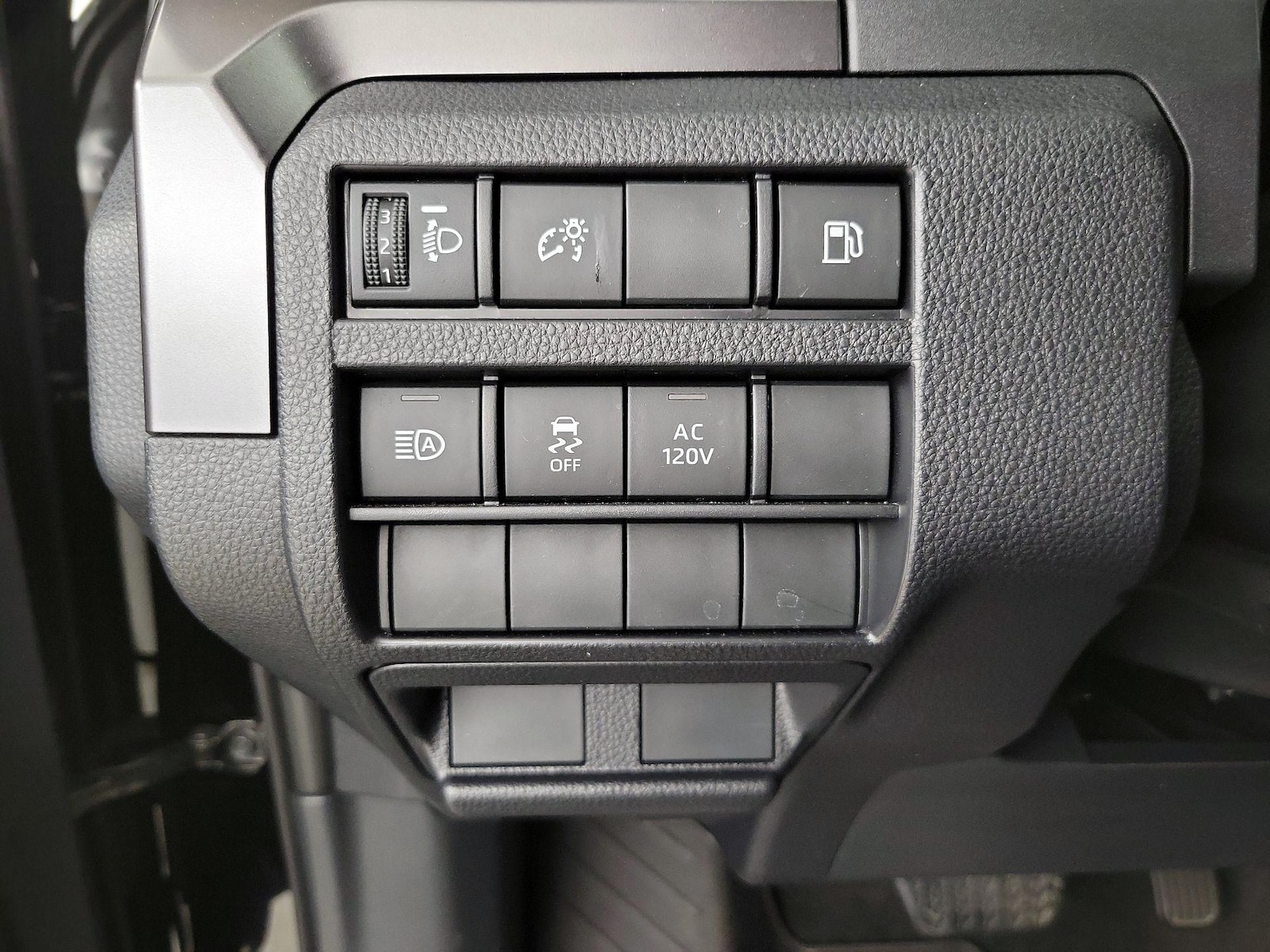 2026 Toyota 4Runner TRD Off-Road - Photo 14