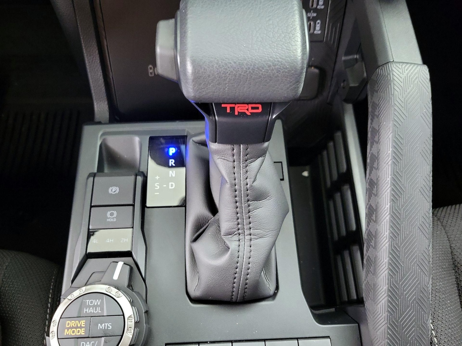 2026 Toyota 4Runner TRD Off-Road - Photo 18