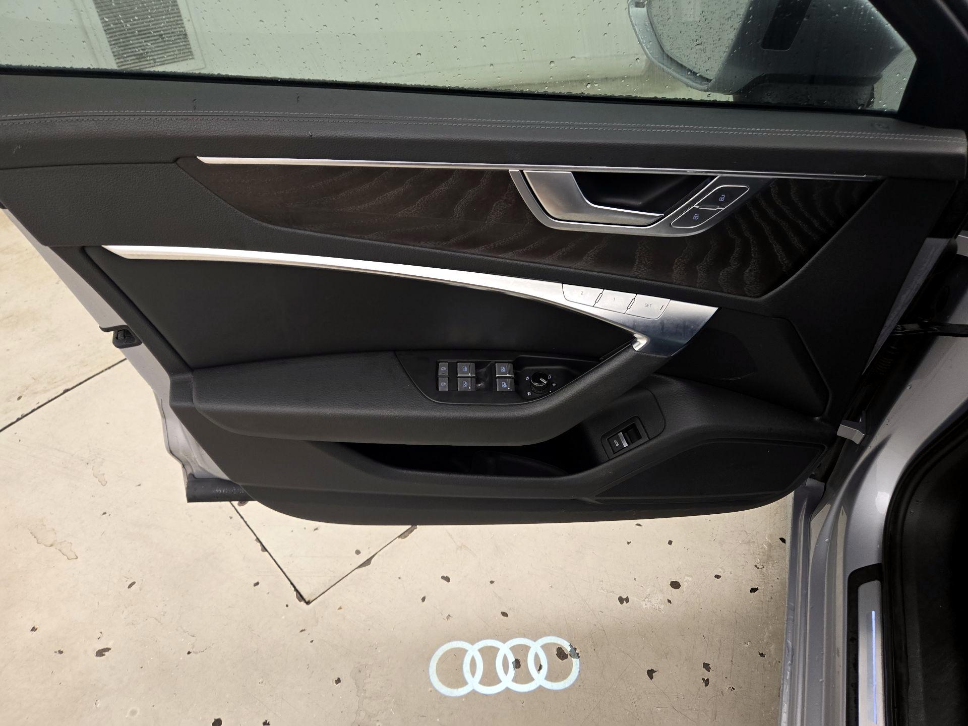 Thumbnail: 2021 Audi A6 - 12