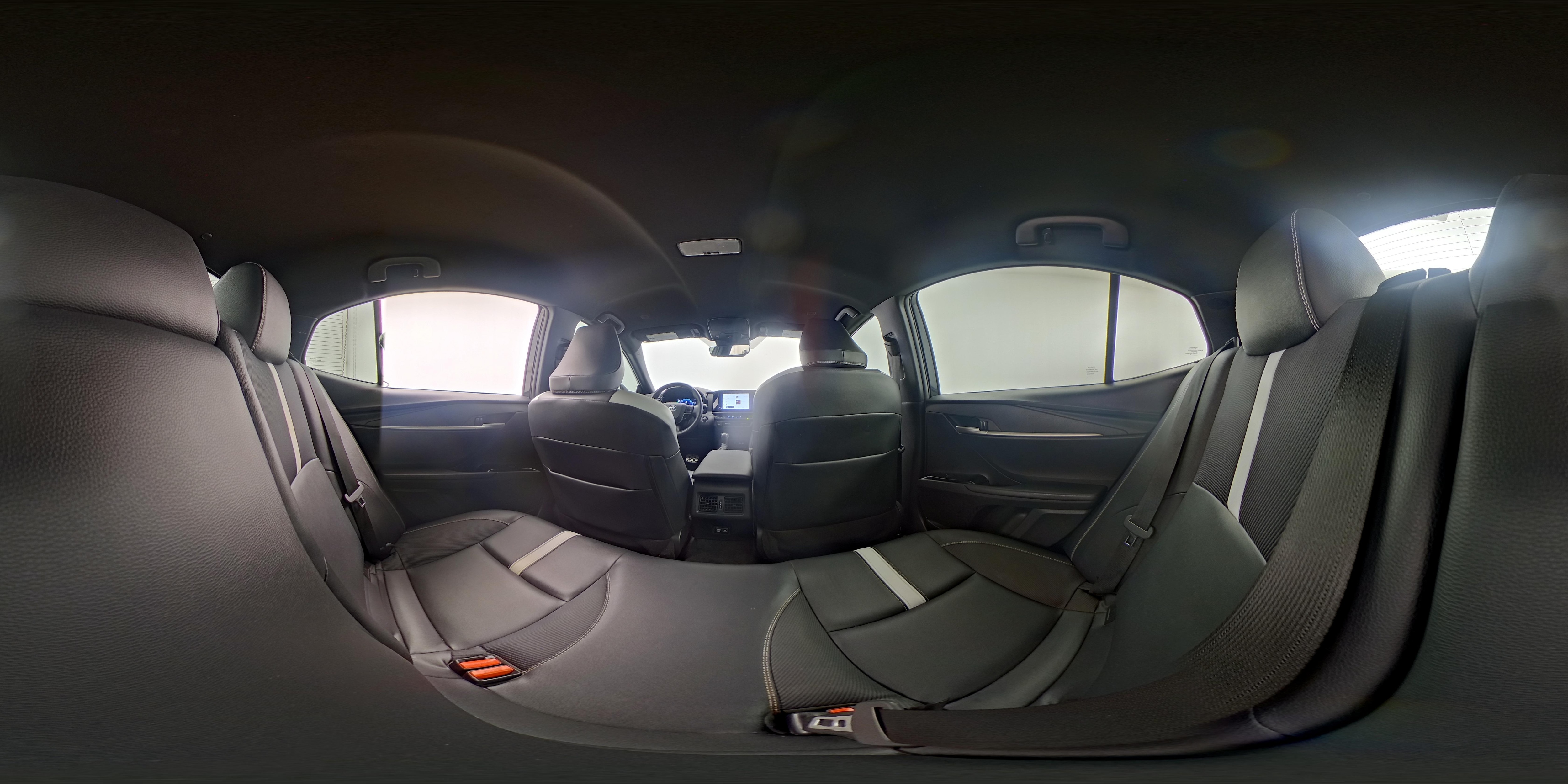 2025 Toyota Camry SE - Photo 26