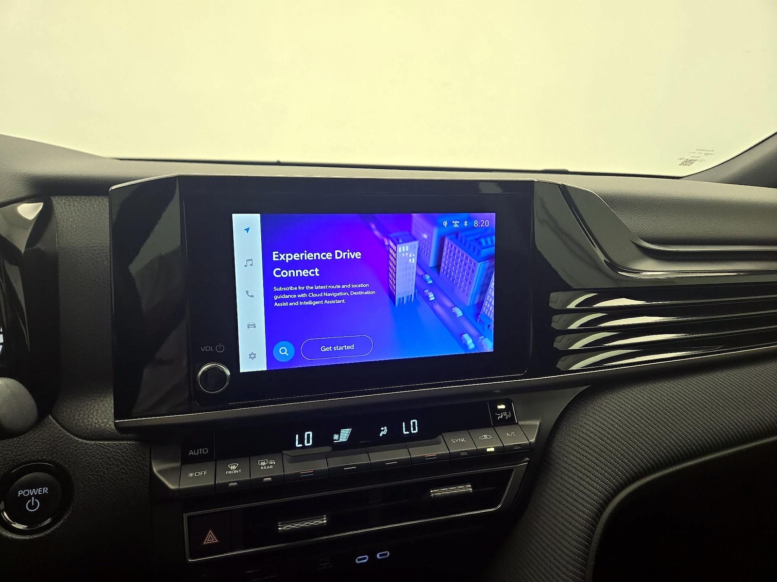 2025 Toyota Camry SE - Photo 15