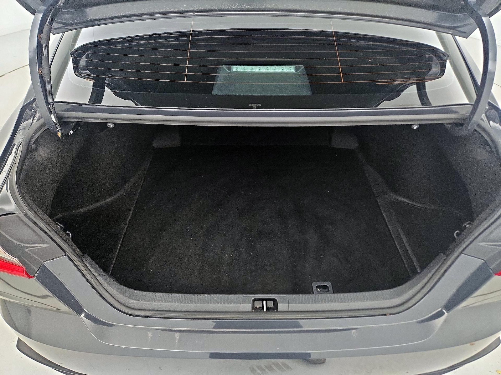 2025 Toyota Camry SE - Photo 22