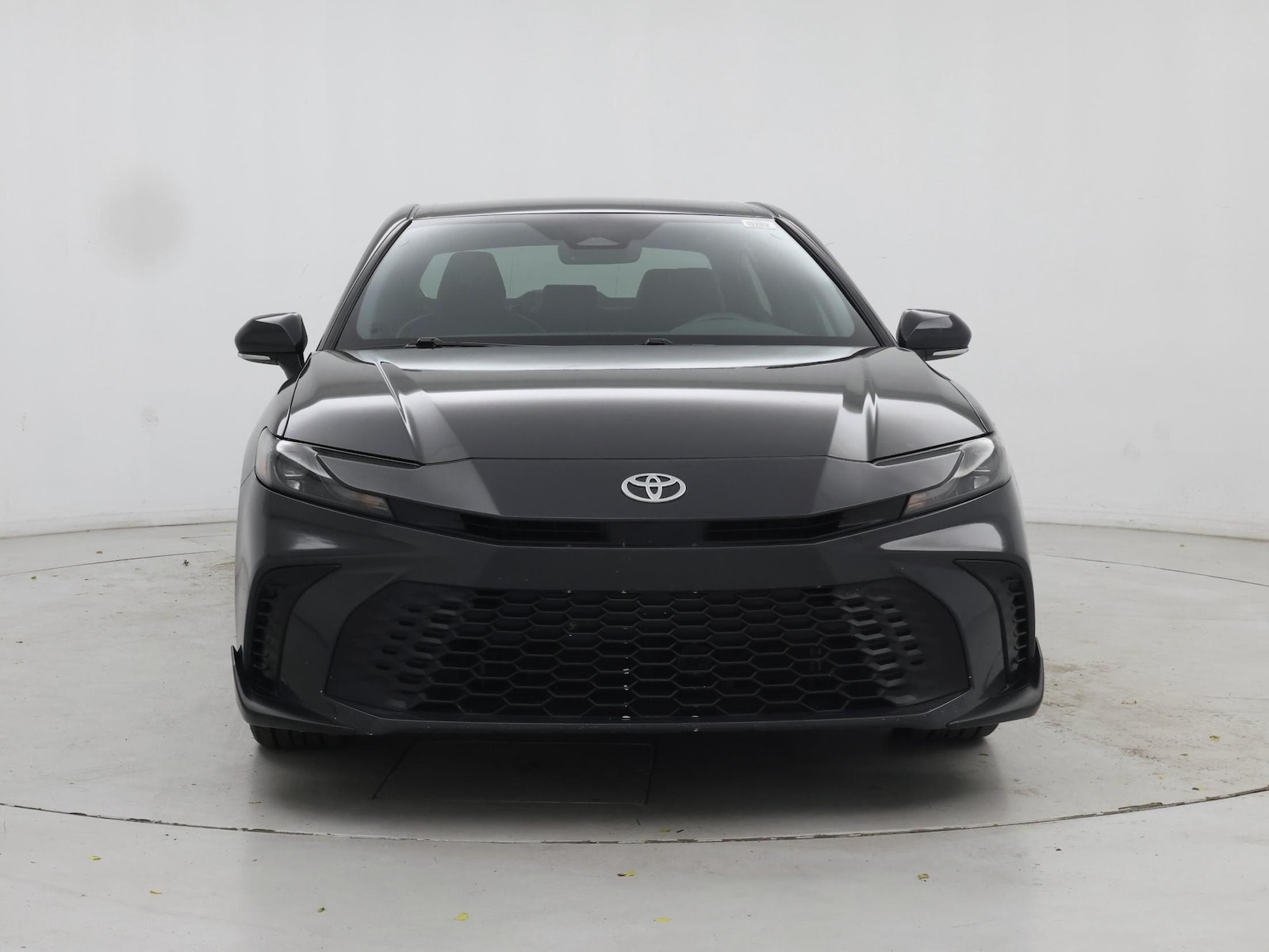 2025 Toyota Camry SE - Photo 6
