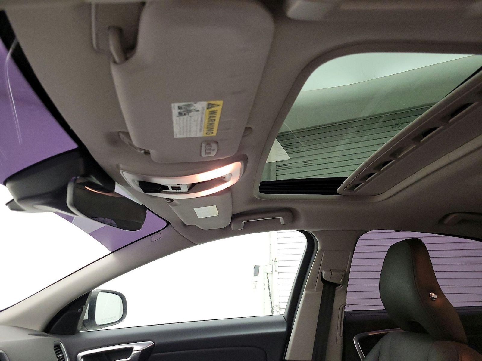 Sunroof(s) & Overhead Airbags