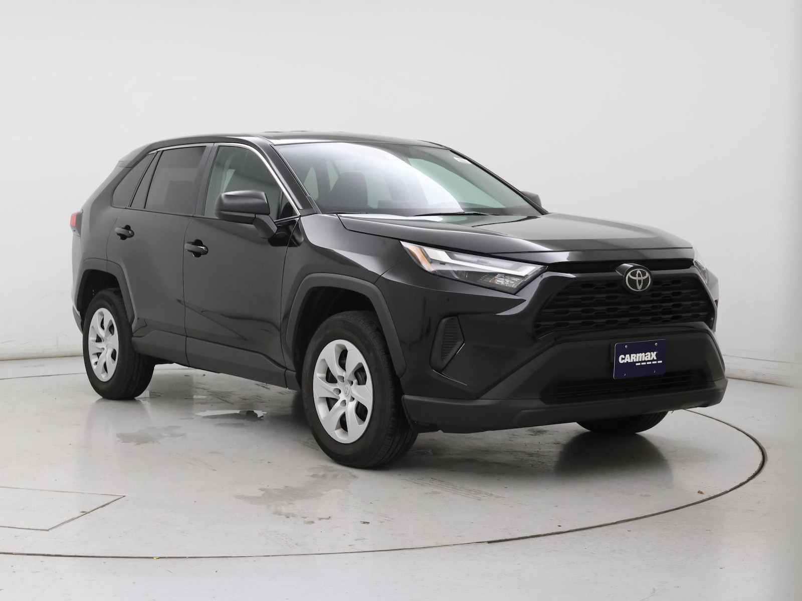 2025 Toyota RAV4 LE - Photo 2