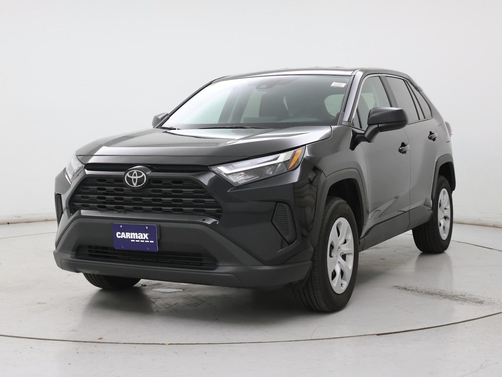 2025 Toyota RAV4 LE - Photo 5