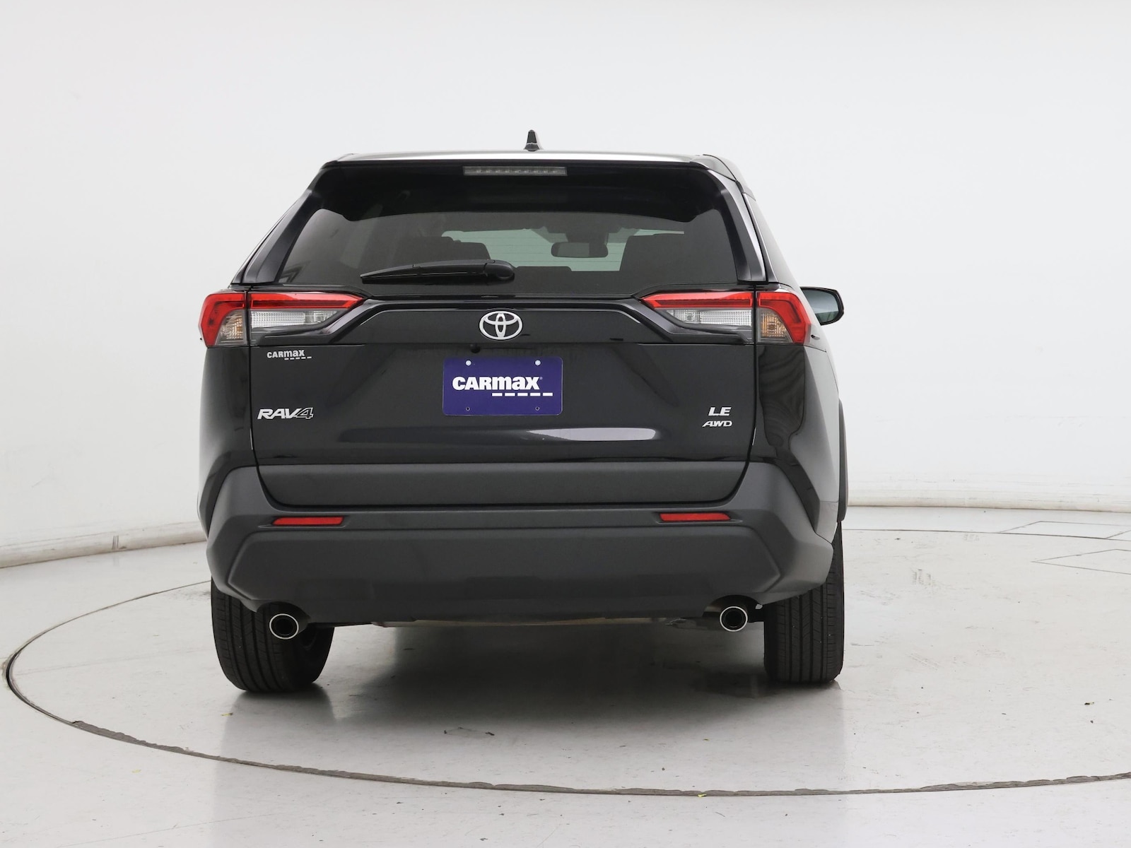 2025 Toyota RAV4 LE - Photo 7