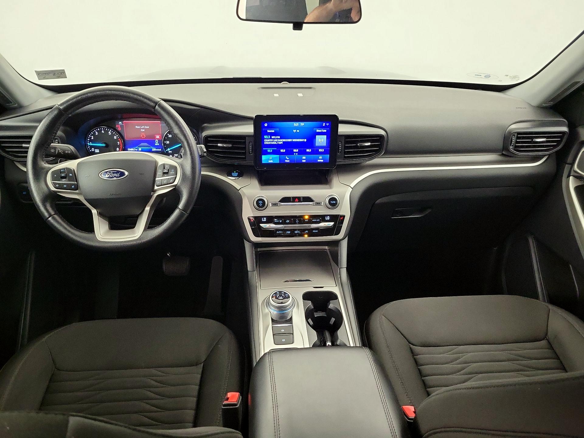 Thumbnail: 2021 Ford Explorer - 9