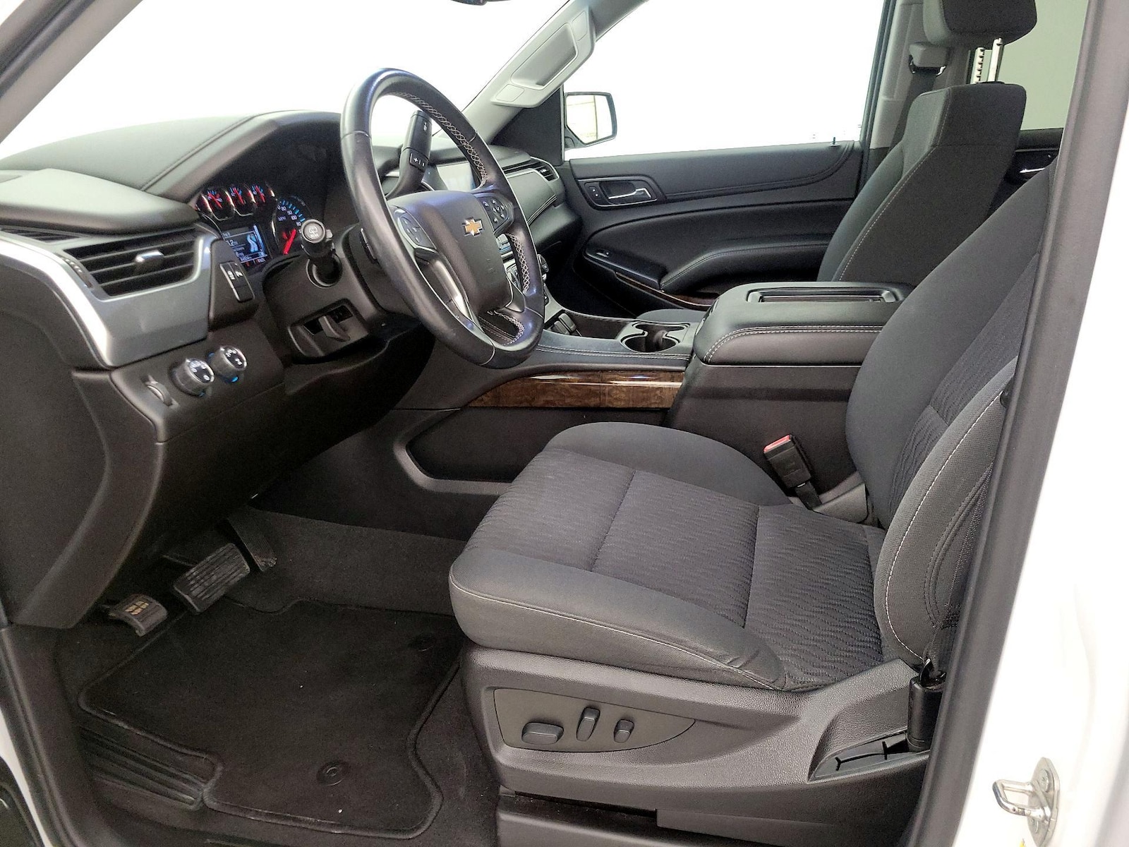 Power Seat(s) & Side Airbags