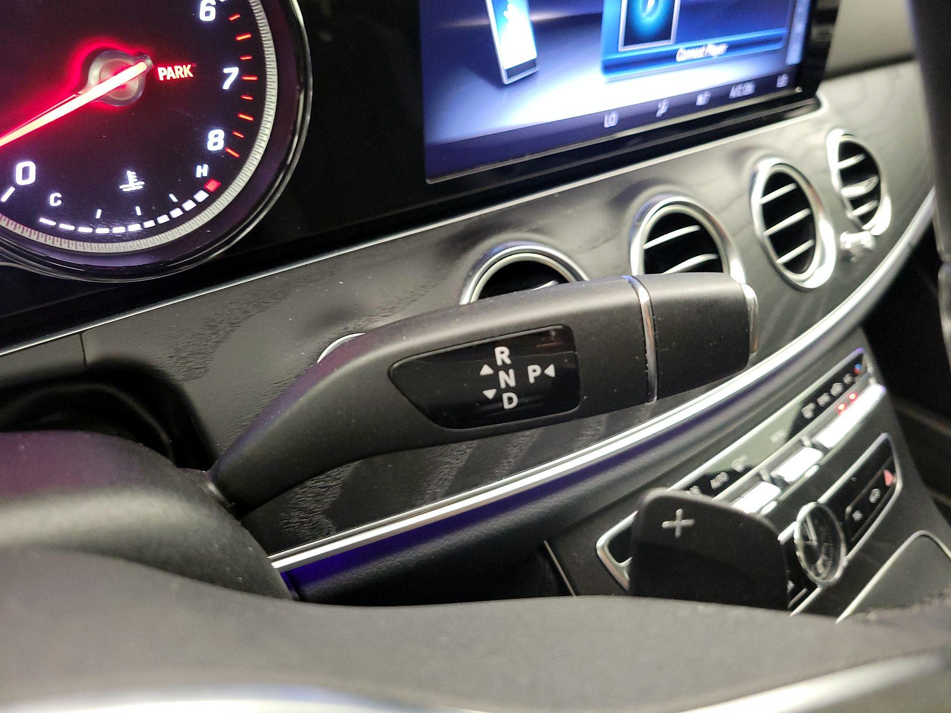 Thumbnail: 2019 Mercedes-Benz E-Class - 18