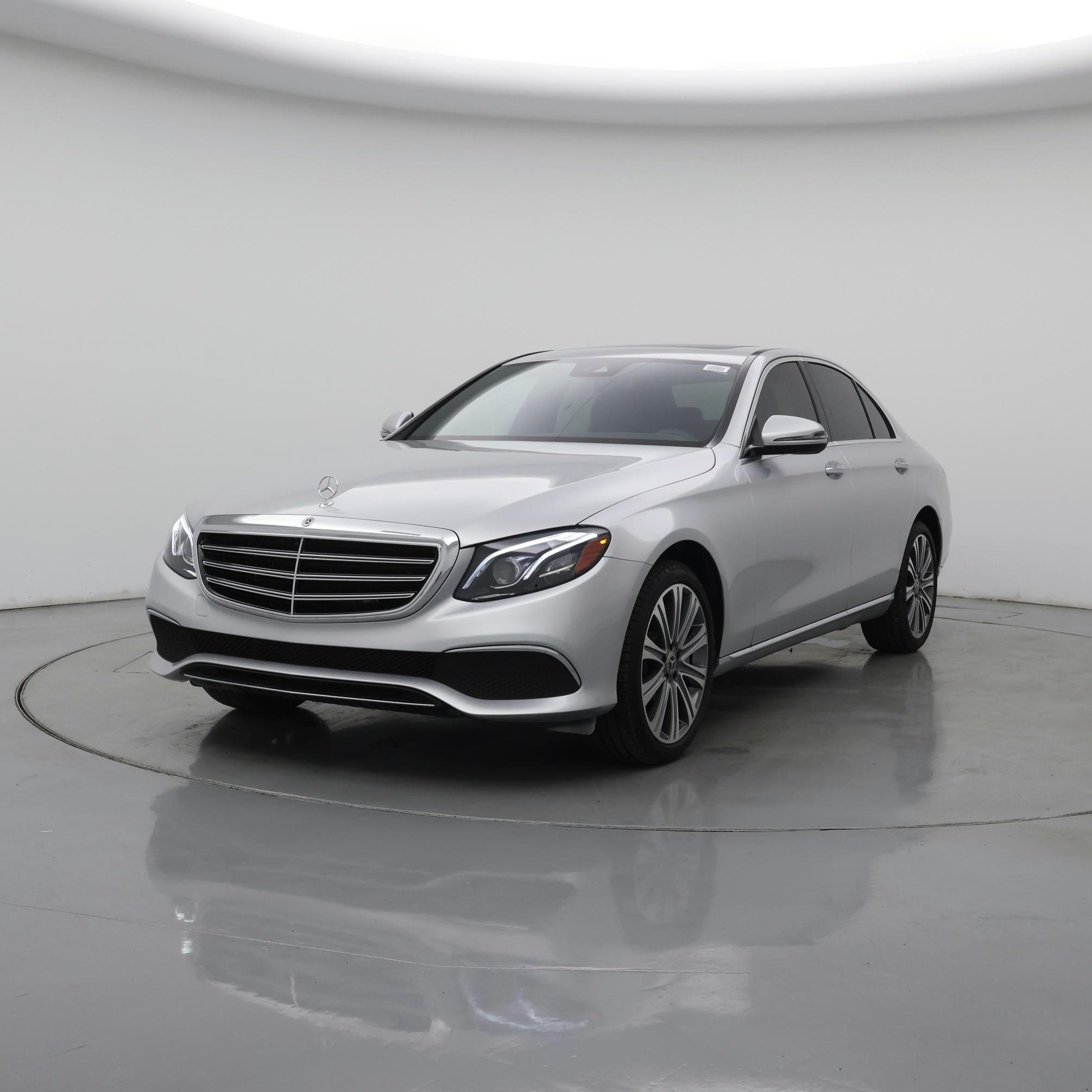 Thumbnail: 2019 Mercedes-Benz E-Class - 4