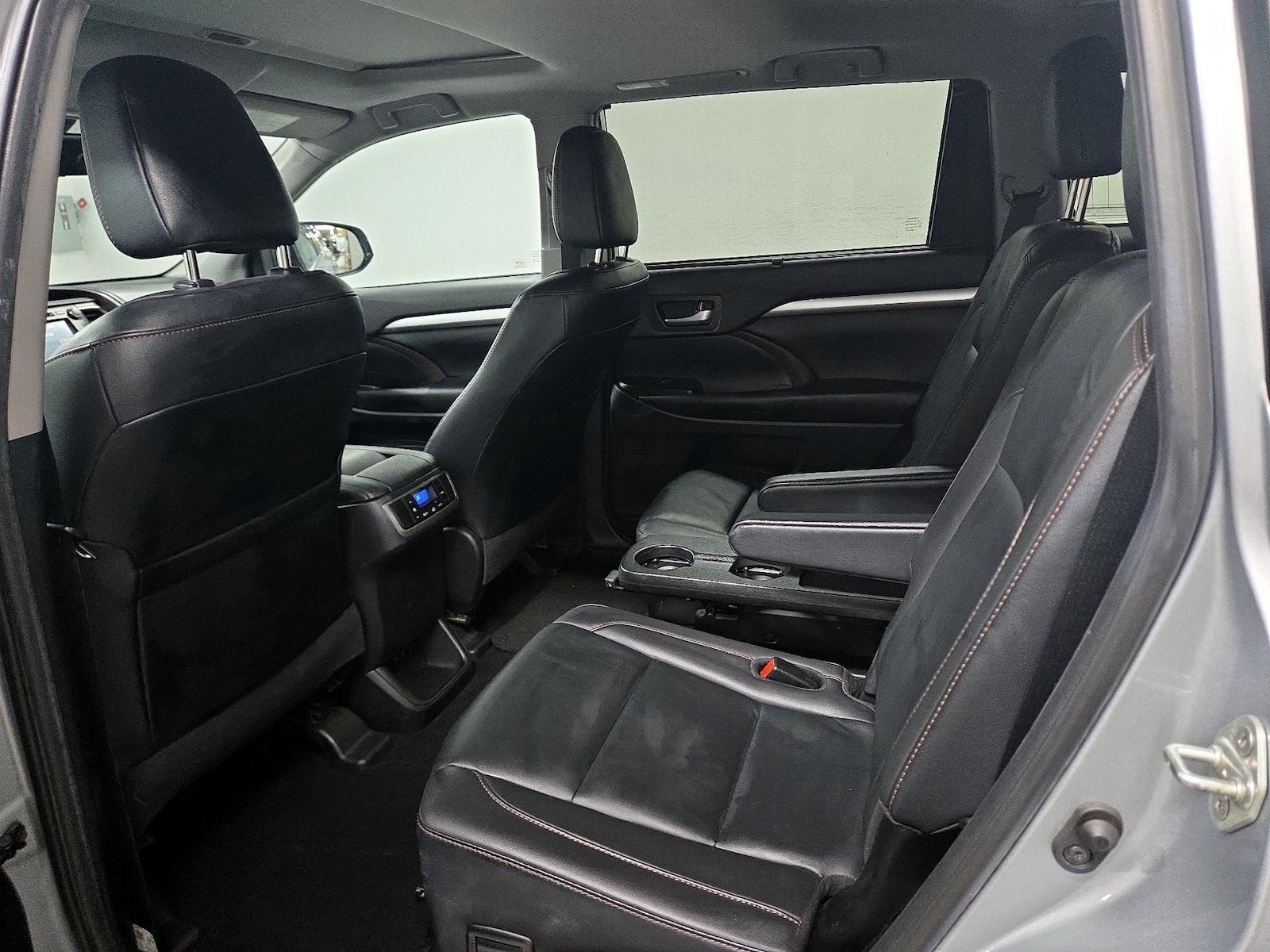 Rear Air Conditioning